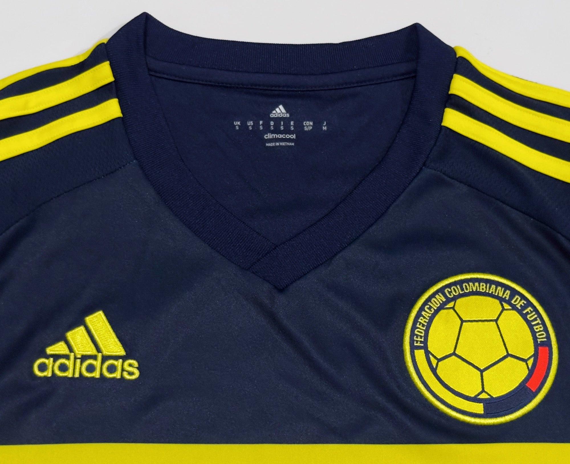 2015/17 Colombia Away Jersey (S)