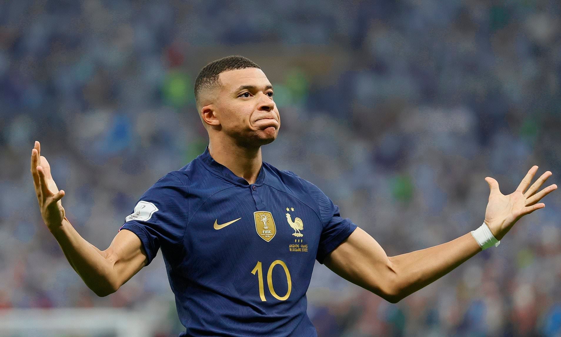 2022/23 France #10 MBAPPE Home Jersey (M)