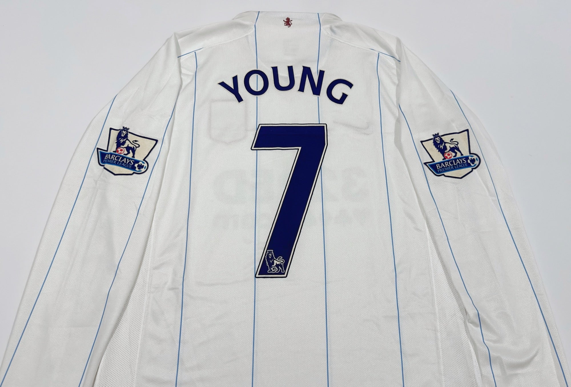 2007/08 Aston Villa #7 YOUNG Away Jersey (L) L/S