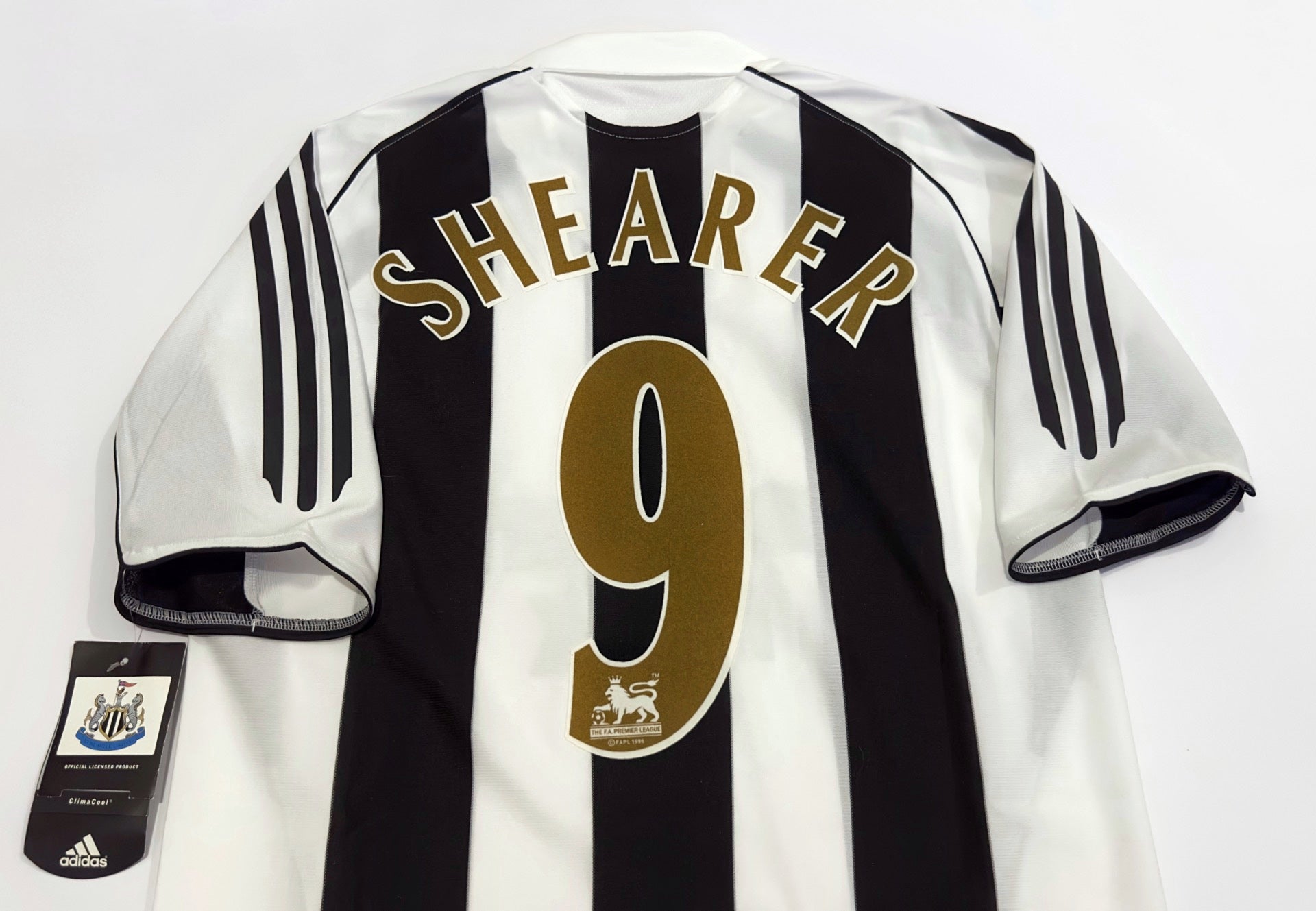 2005/07 Newcastle #9 SHEARER Home Jersey (M)