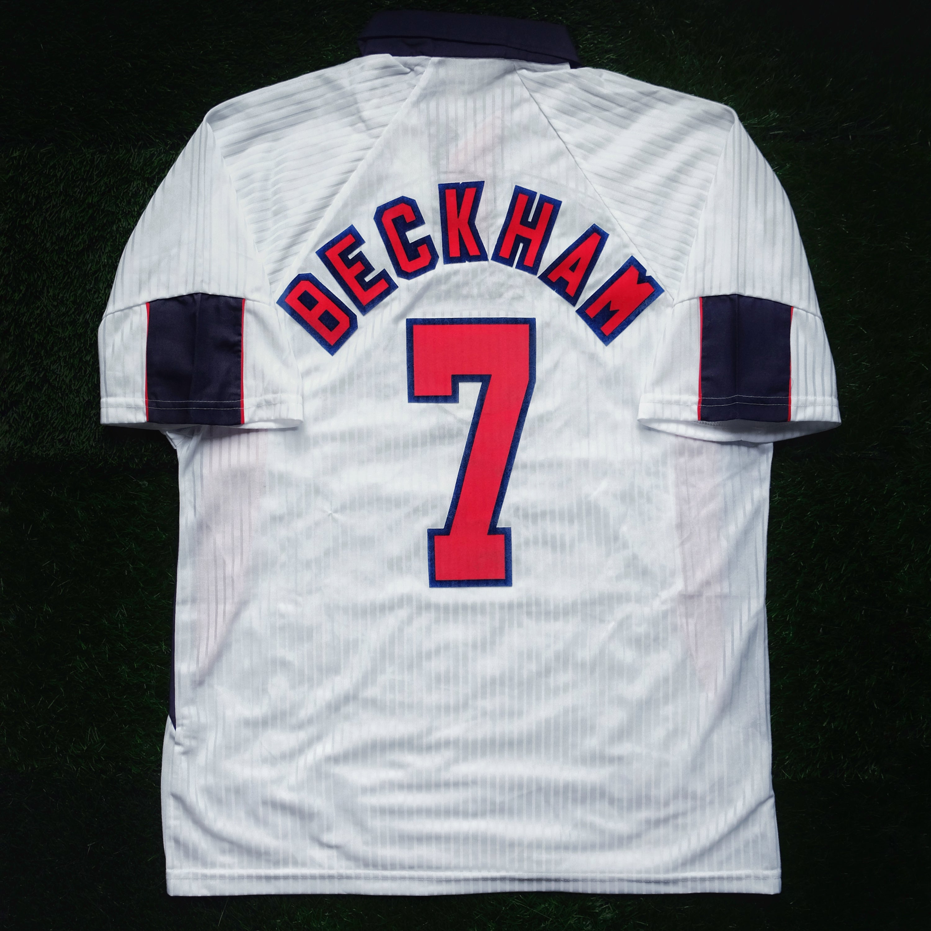 1997/99 England #7 BECKHAM Home Jersey (XL)