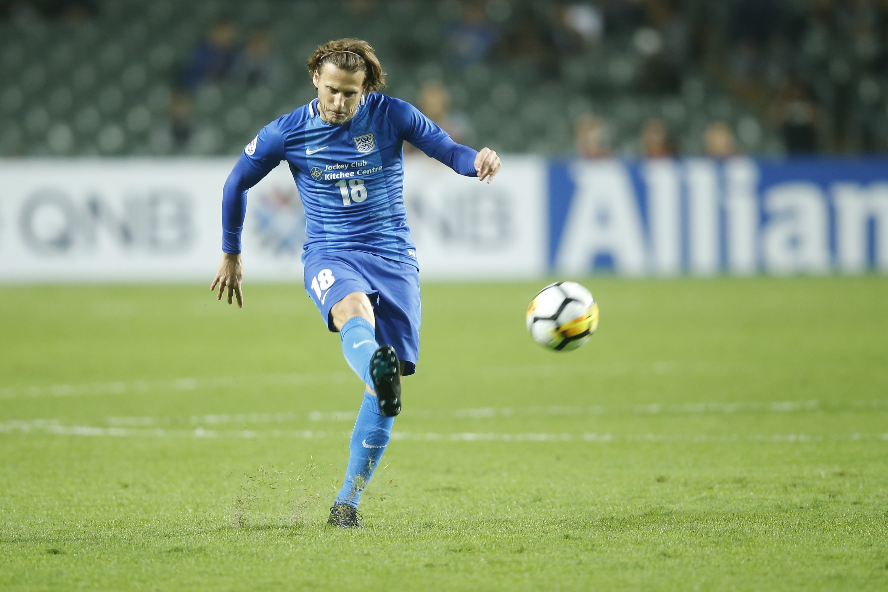 2017/18 Kitchee #18 FORLAN Home Jersey (M)