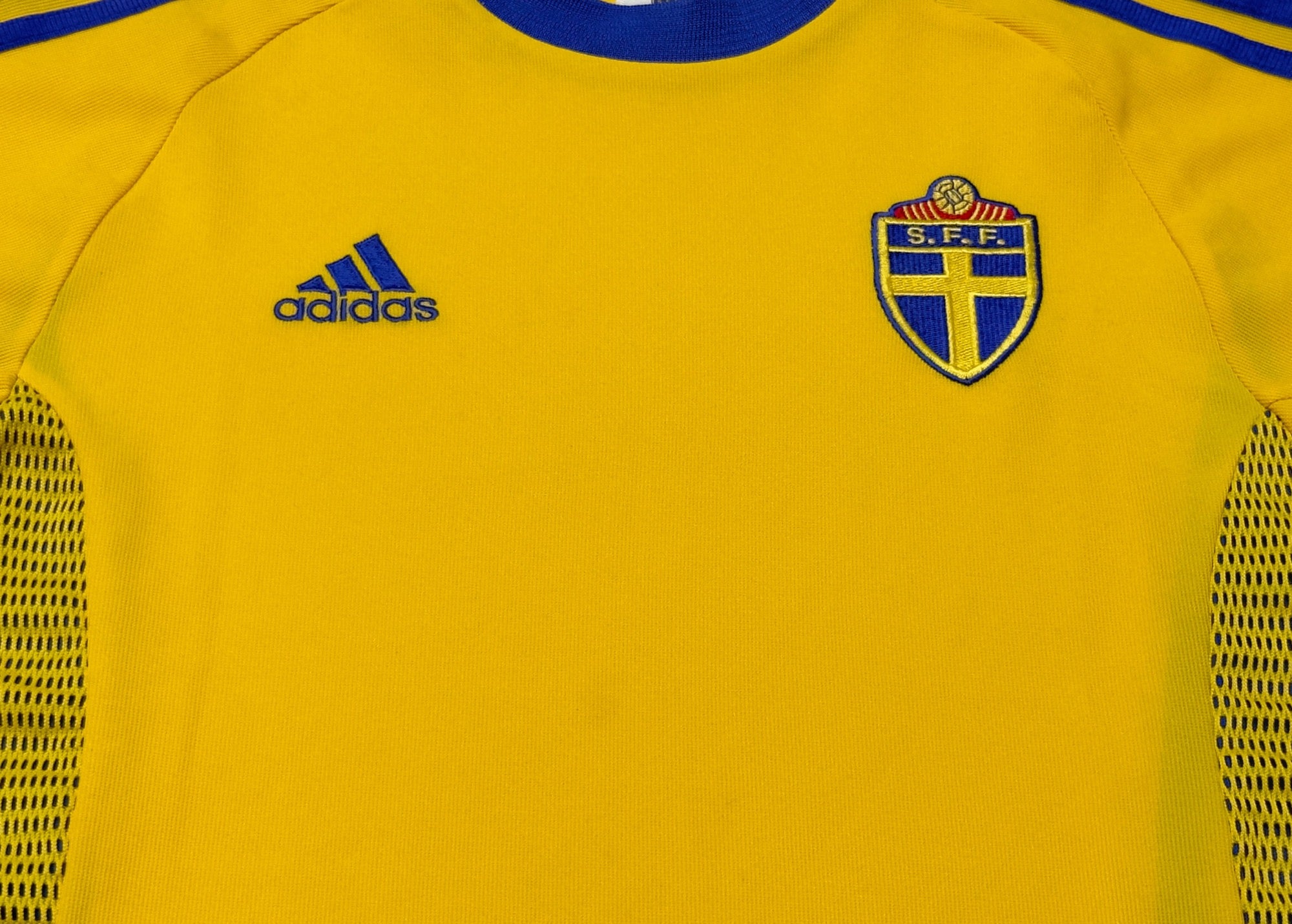 2002/03 Sweden Home Jersey (S)