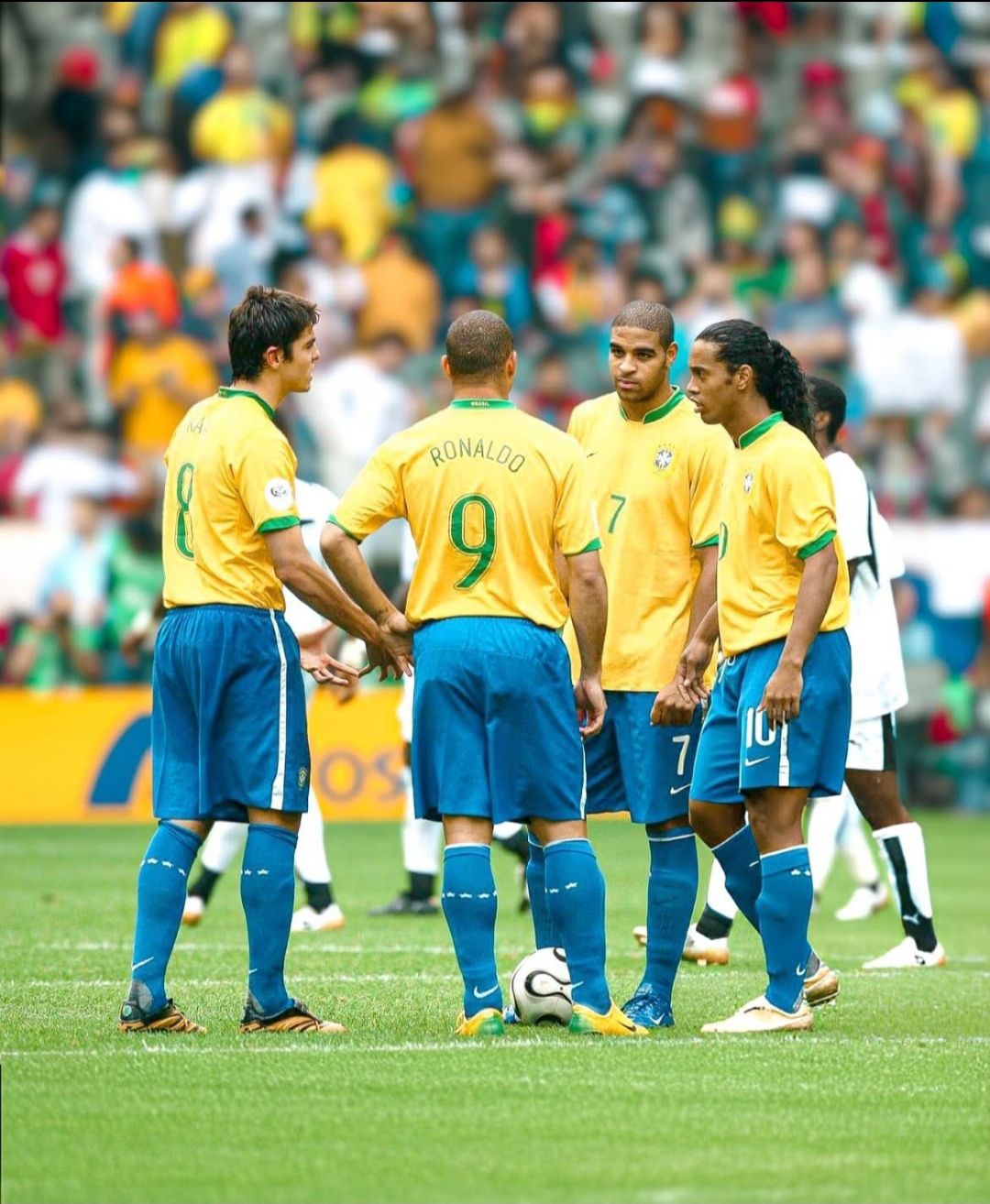 2006/08 Brazil #7 ADRIANO Home Jersey (L)
