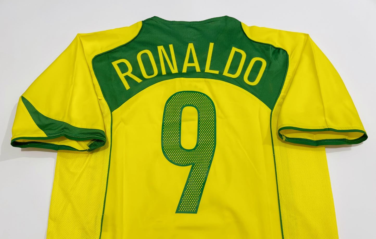 2004/05 Brazil #9 RONALDO Home Jersey (M)