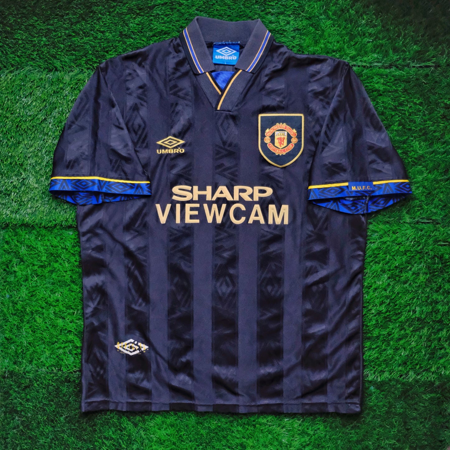 1993/95 Man Utd #7 CANTONA Away Jersey (L)