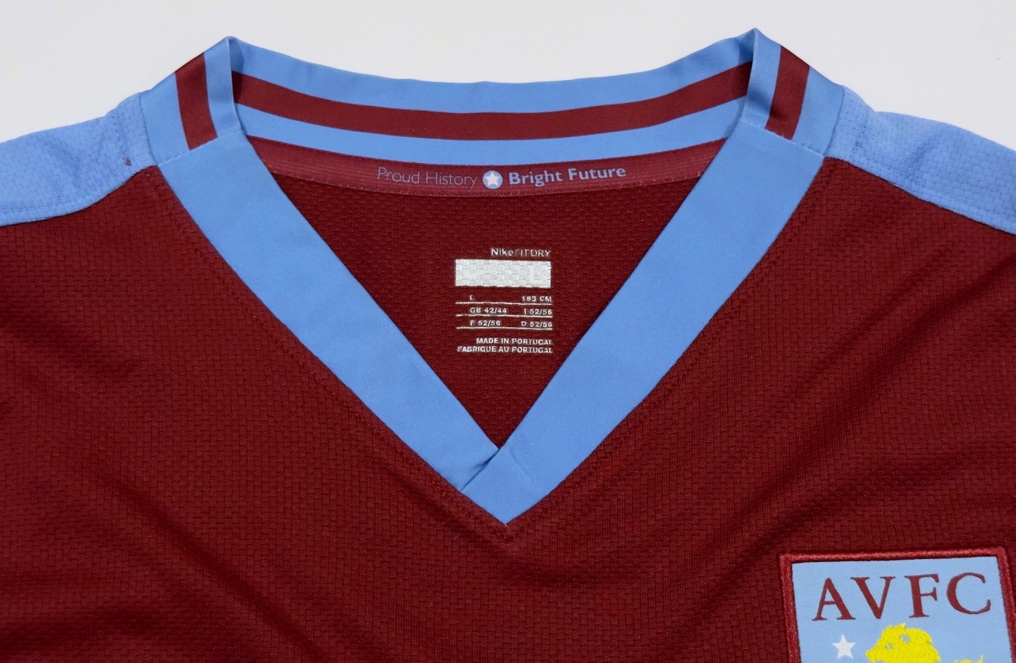 2008/09 Aston Villa #7 YOUNG Home Jersey (L) L/S