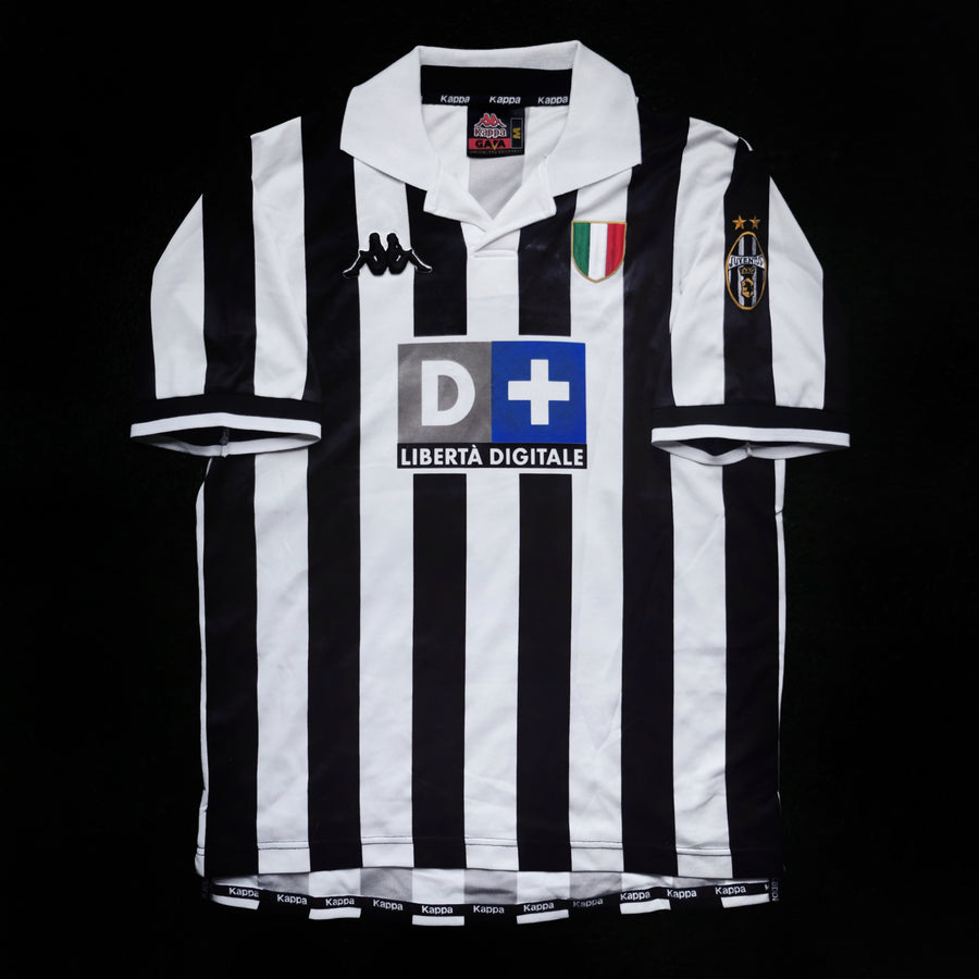 1998/99 Juventus Home Jersey (M)