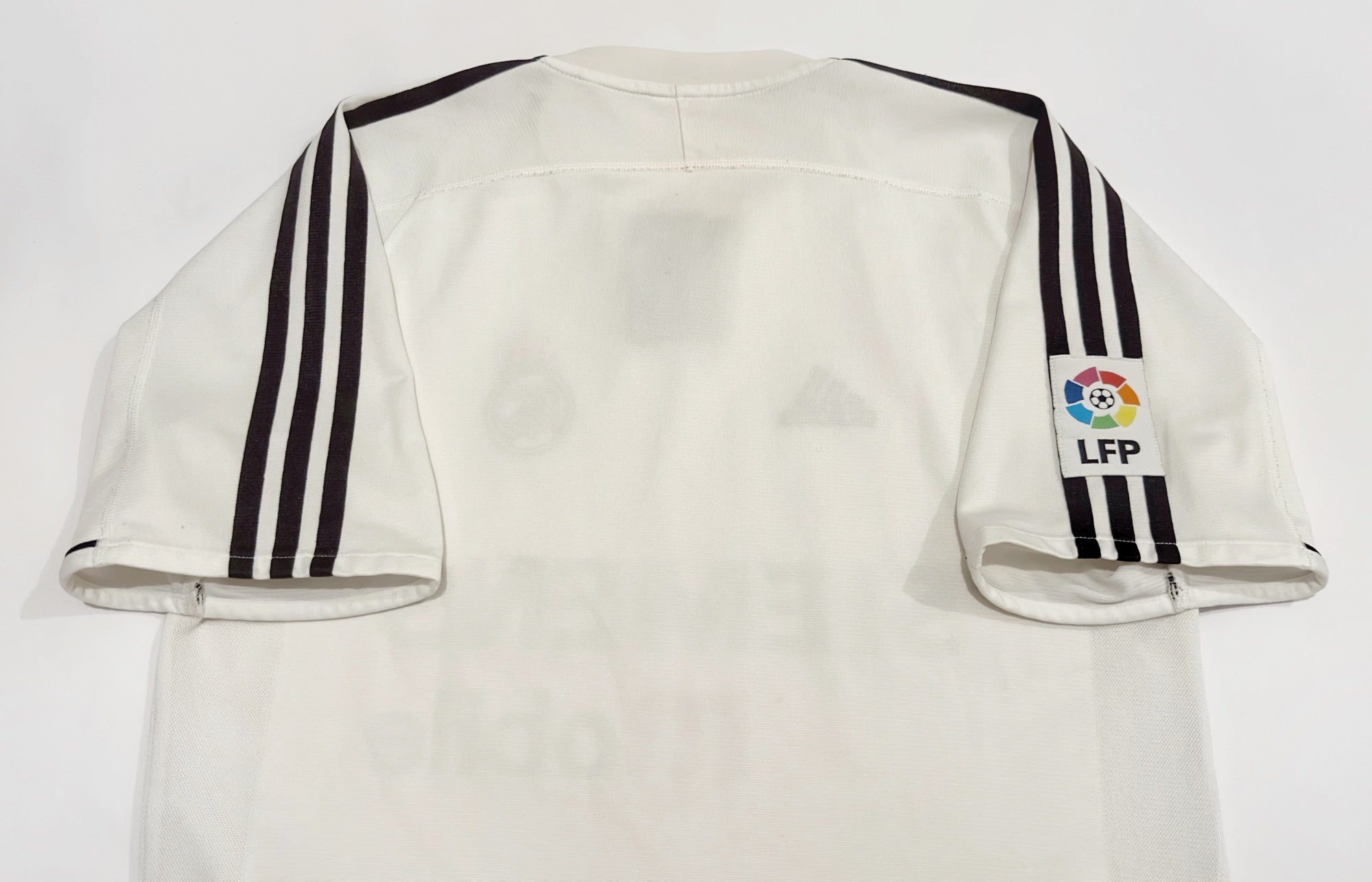 2003/04 Real Madrid Home Jersey (S)