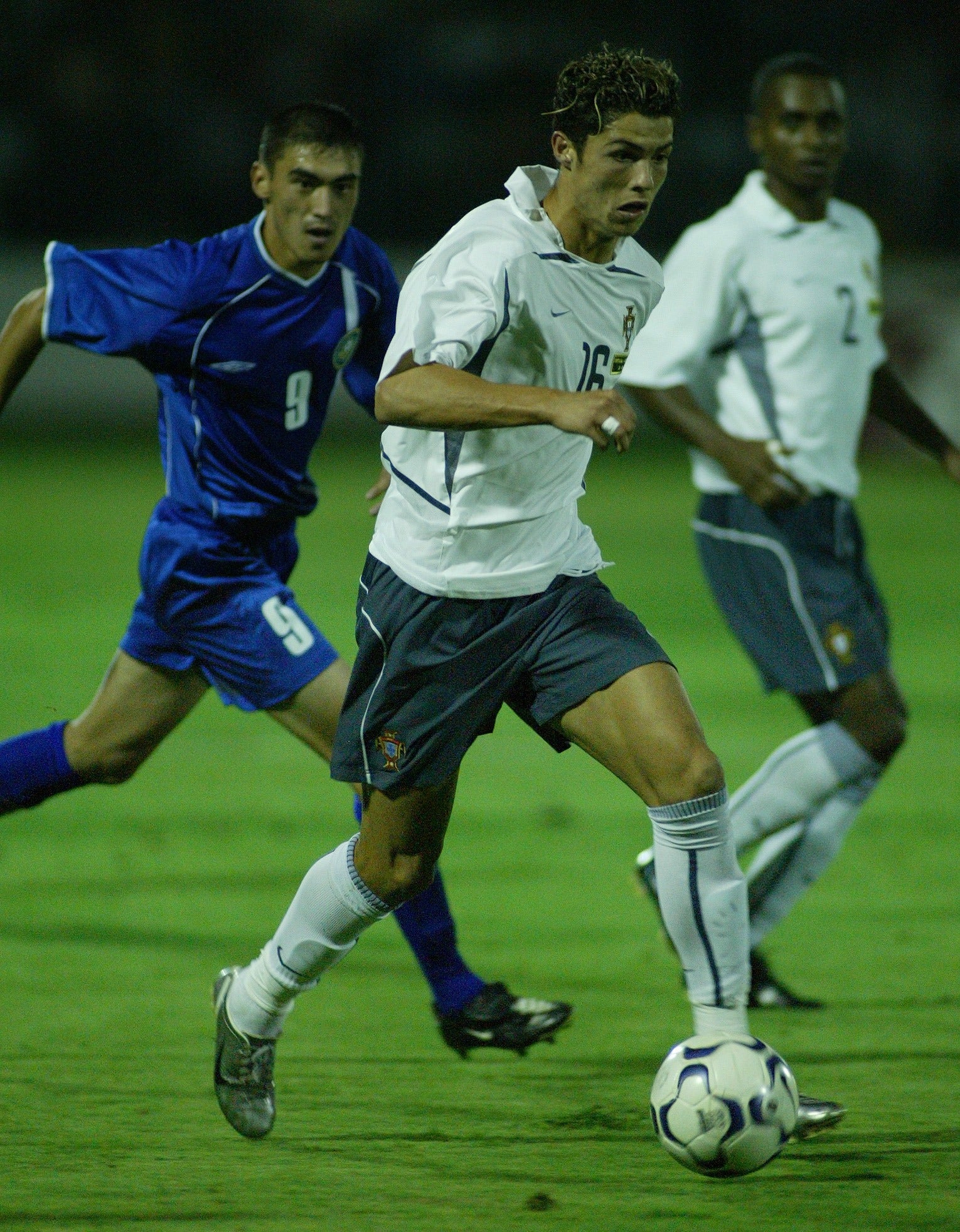 2002/03 Portugal Away Jersey (S)