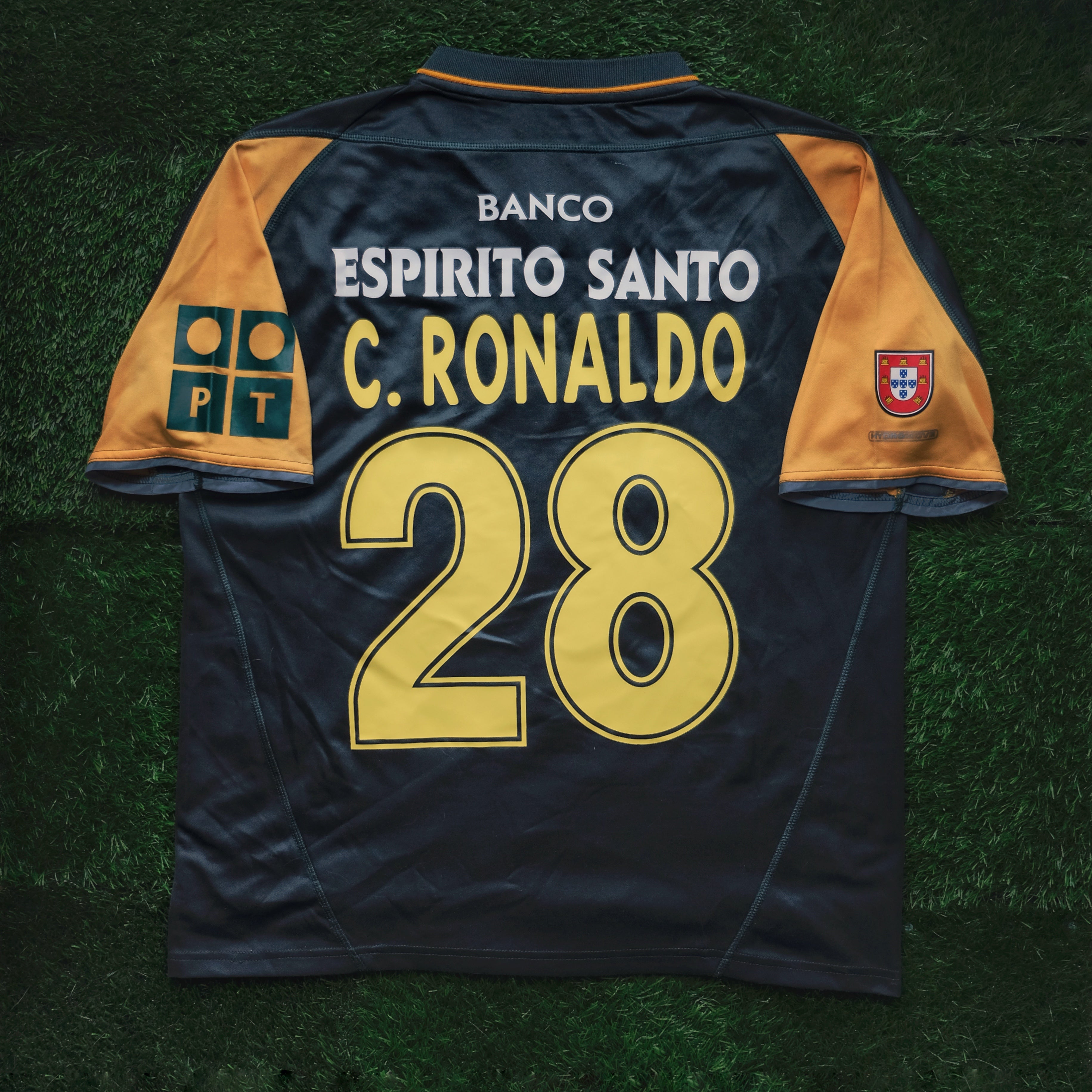 2002/03 Sporting CP #28 C.RONALDO Away Jersey (L)