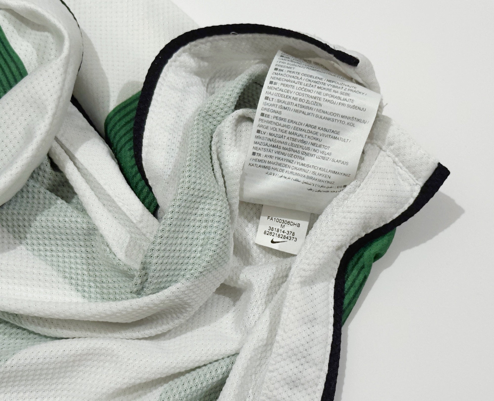 2010/11 Celtic #88 HOOPER Home Jersey (M) L/S