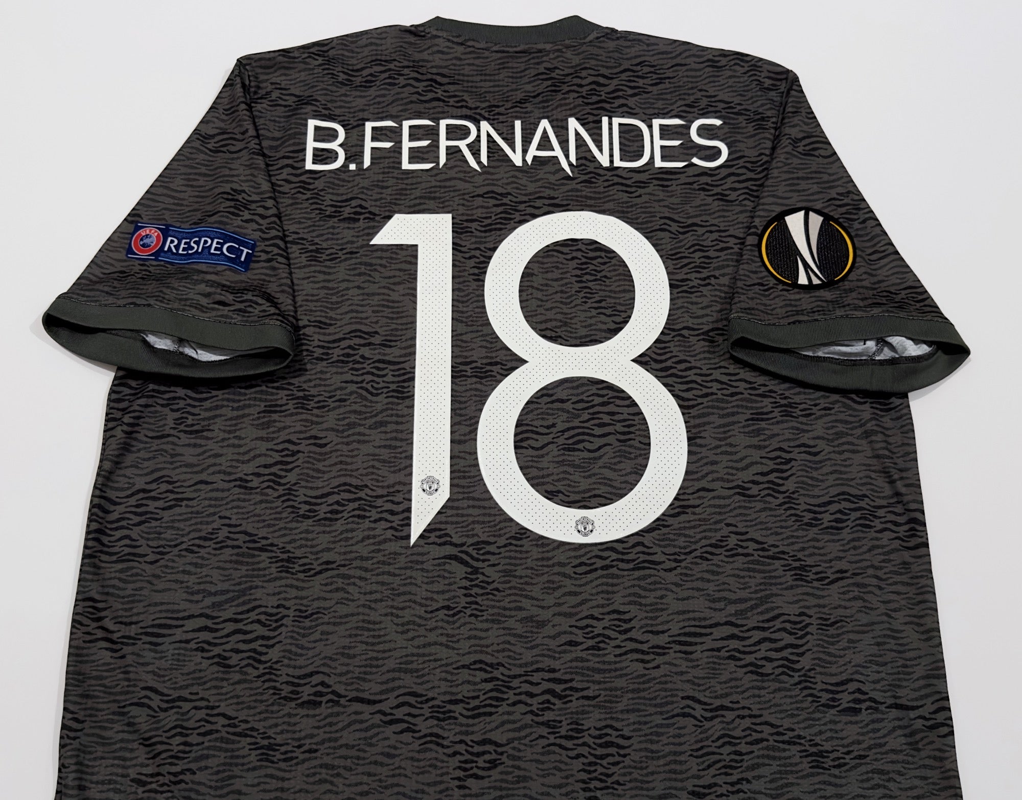2020/21 Man Utd #18 B. FERNANDES Away Jersey (XL)