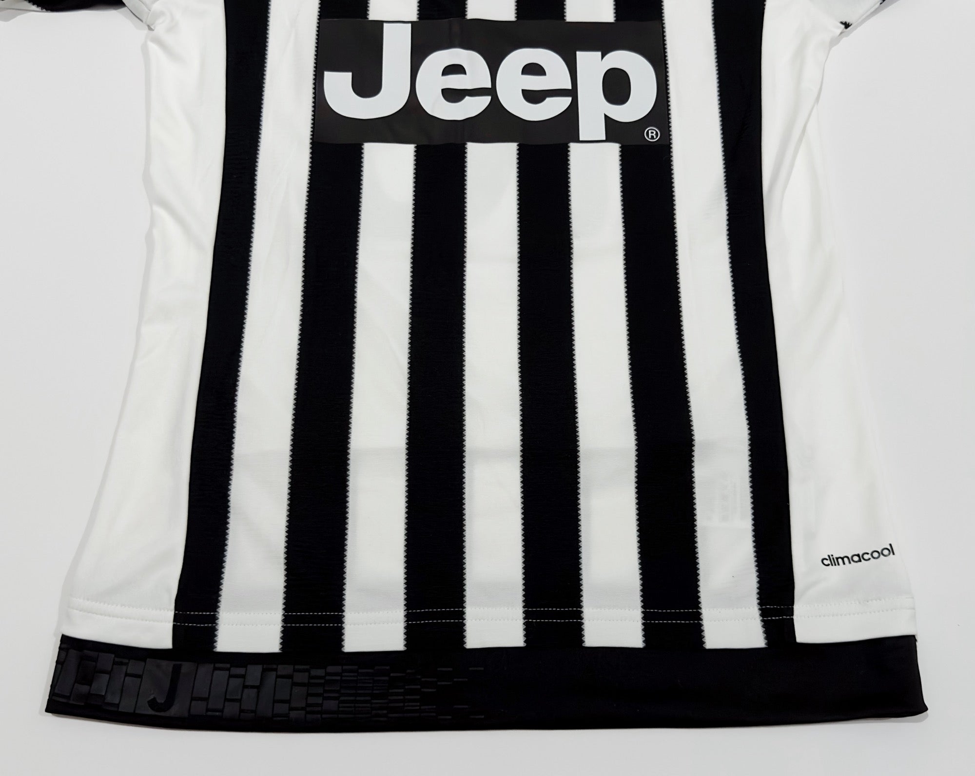 2015/16 Juventus #10 POGBA Home Jersey (XS)