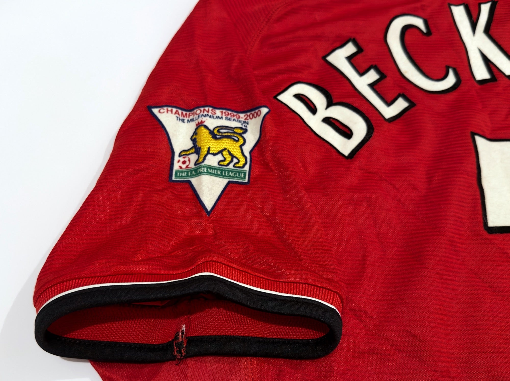 2000/02 Man Utd #7 BECKHAM Home Jersey (M)