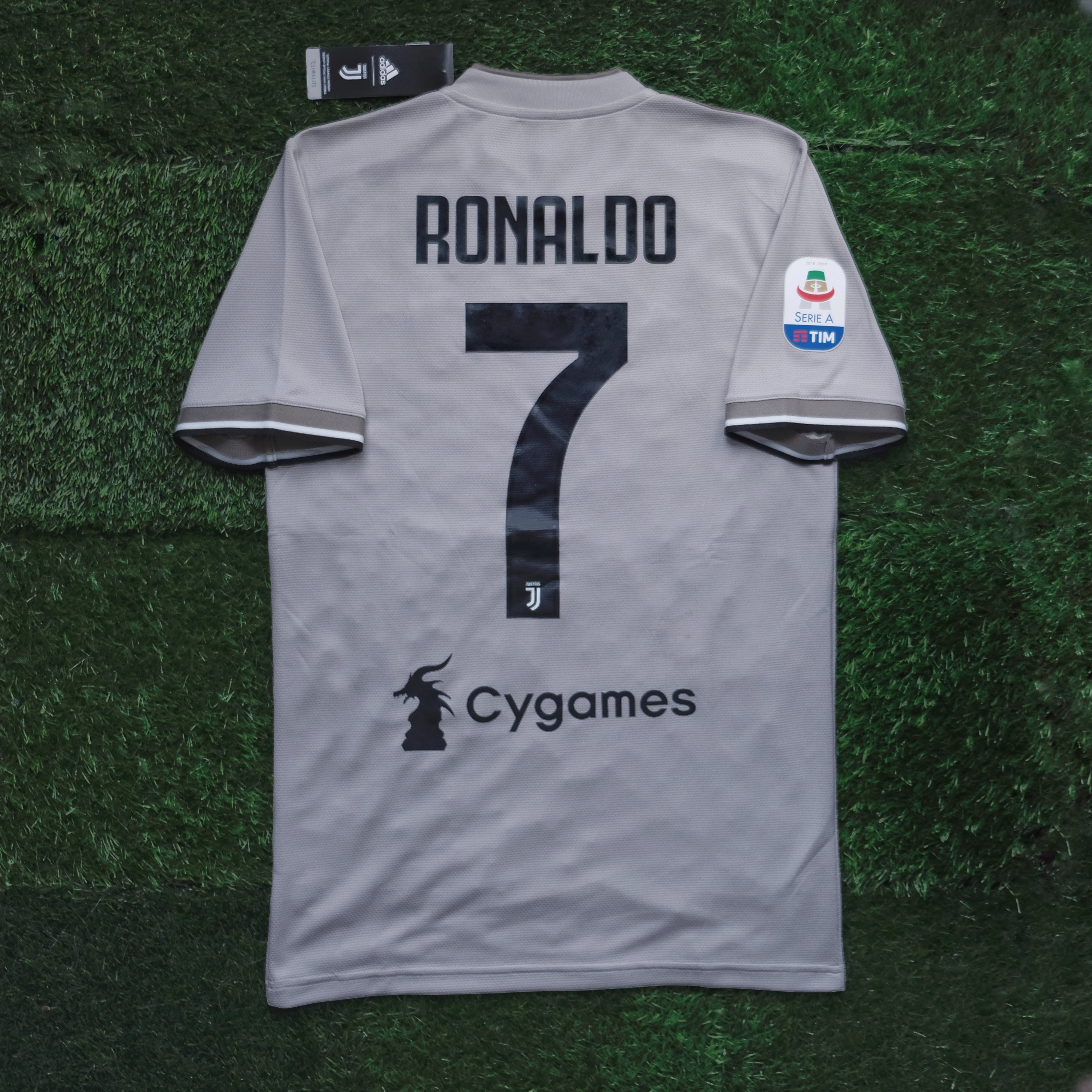 Juventus ronaldo away shops jersey