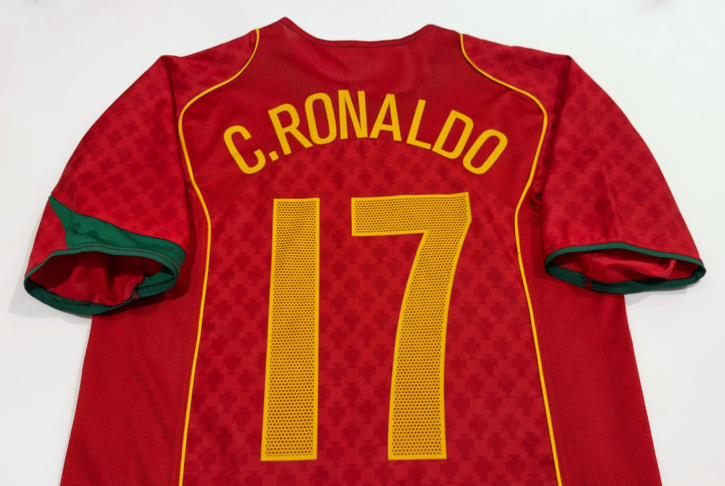 2004/05 Portugal #17 C.RONALDO Home Jersey (S)