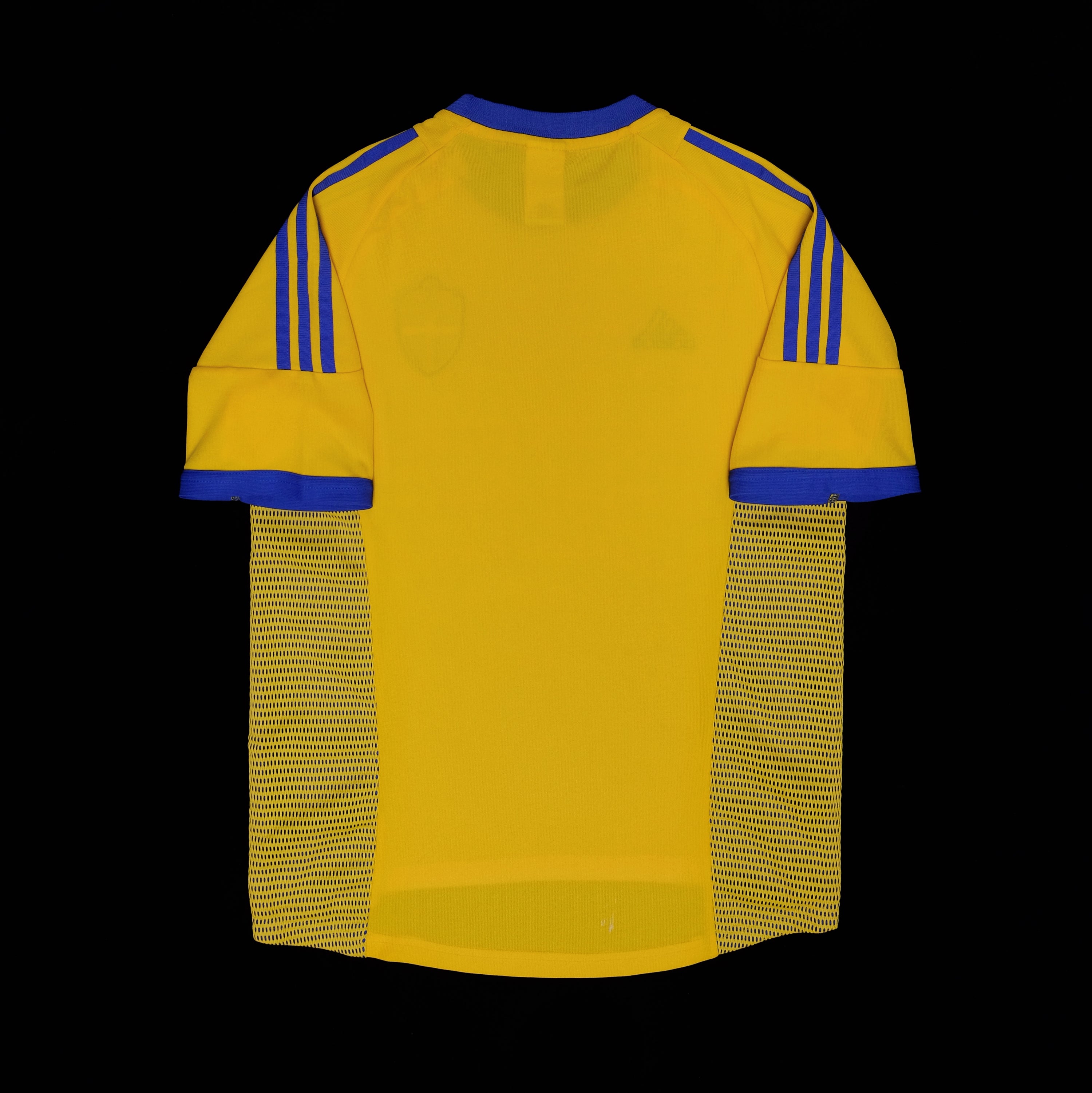 2002/03 Sweden Home Jersey (S)