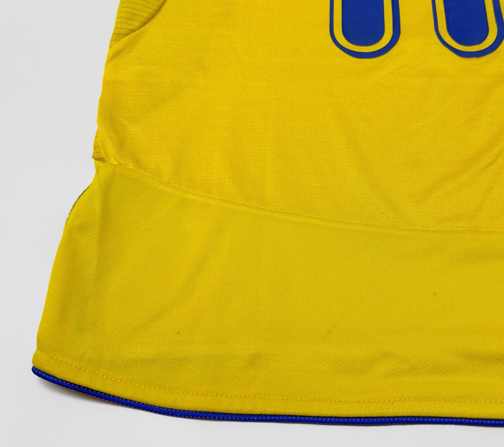 2005/06 Sweden #11 LARSSON Home Jersey (S)