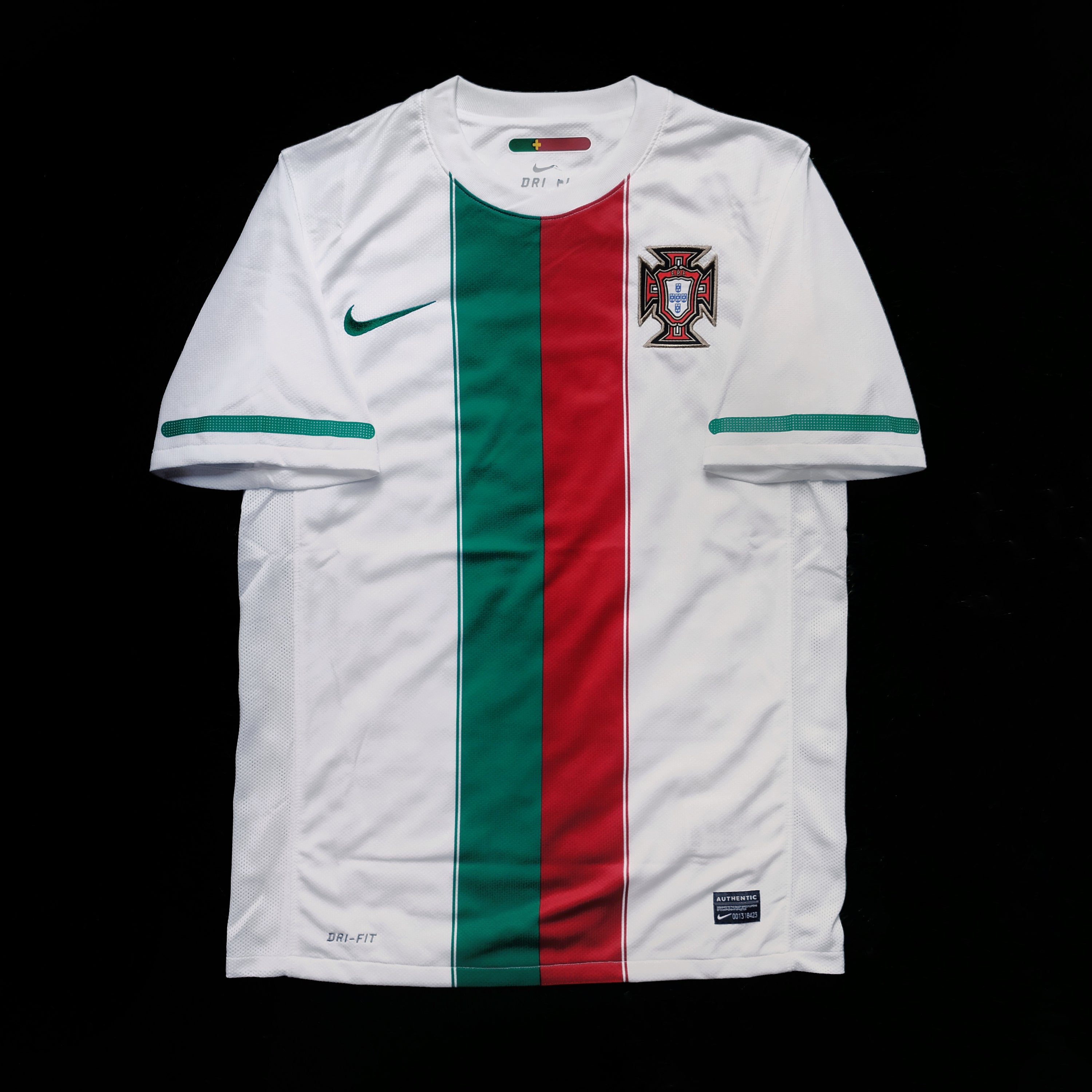 2010/11 Portugal Away Jersey (S)