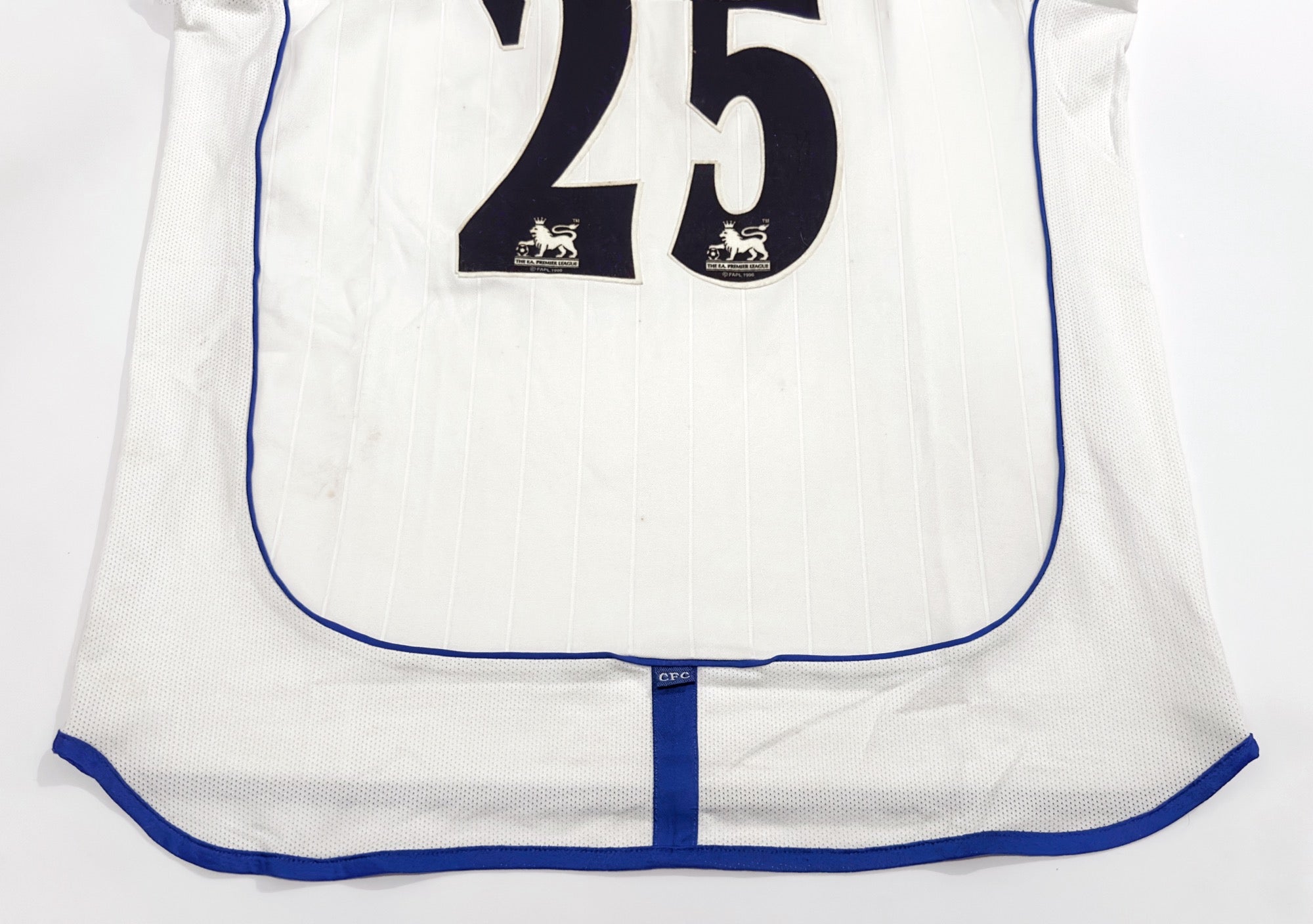 2001/03 Chelsea #25 ZOLA Away Jersey (L)