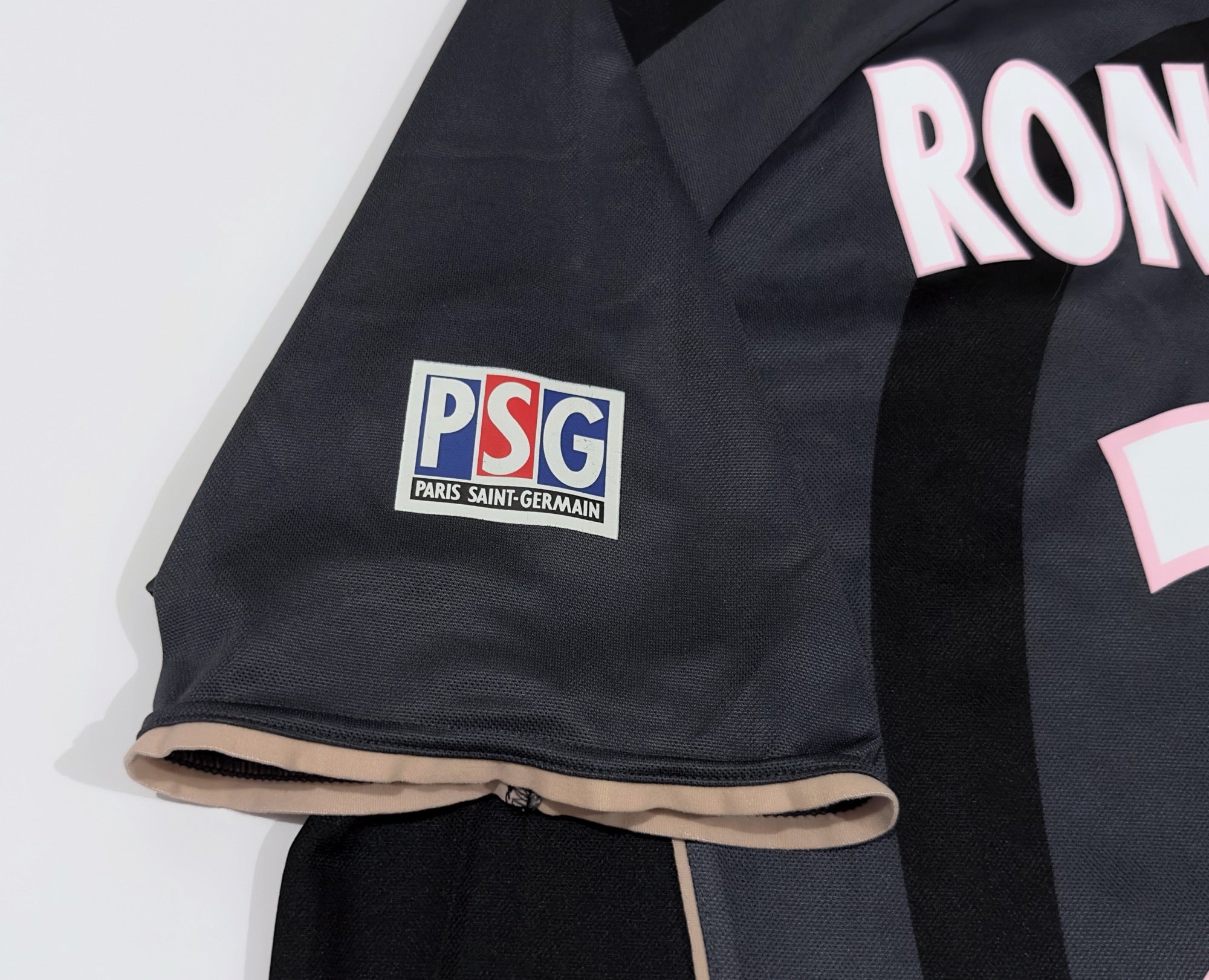 2001/02 PSG #21 RONALDINHO Third Jersey (XL)