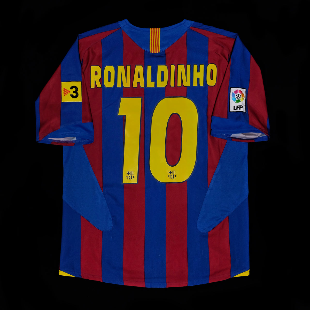 2005/06 Barcelona #10 RONALDINHO Home Jersey (M)