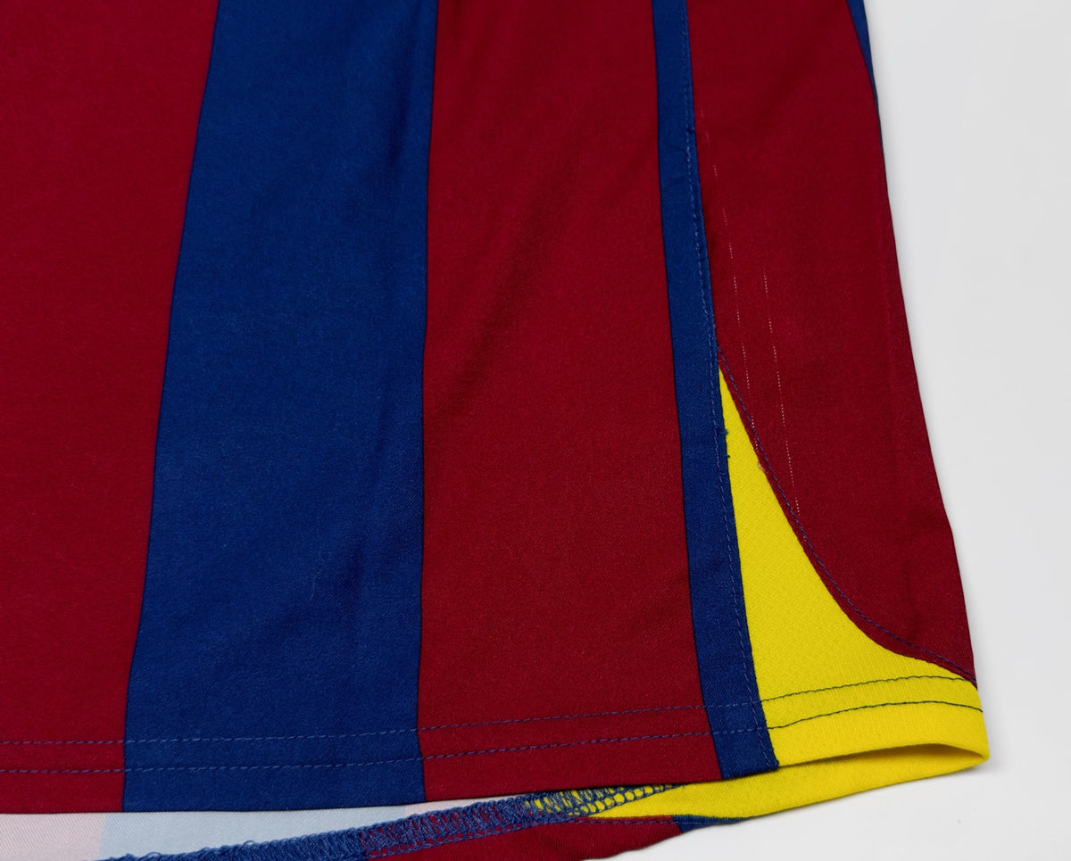 2005/06 Barcelona #10 RONALDINHO Home Jersey (M)