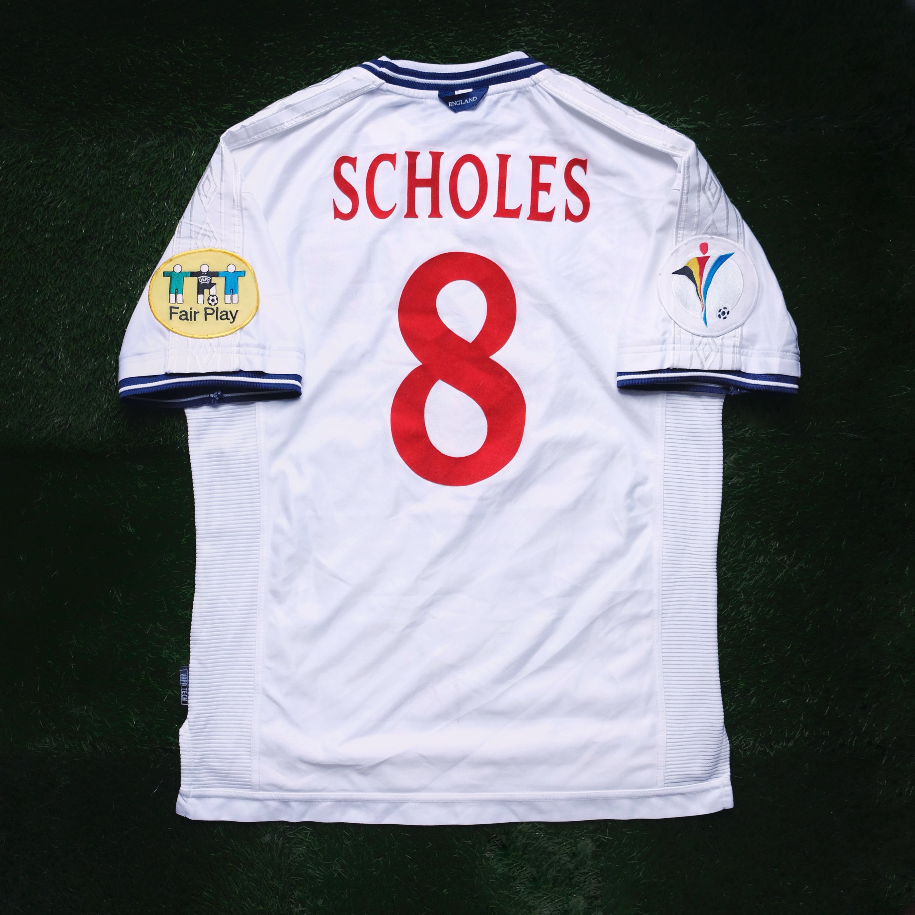 2000/01 England #8 SCHOLES Home Jersey (M)