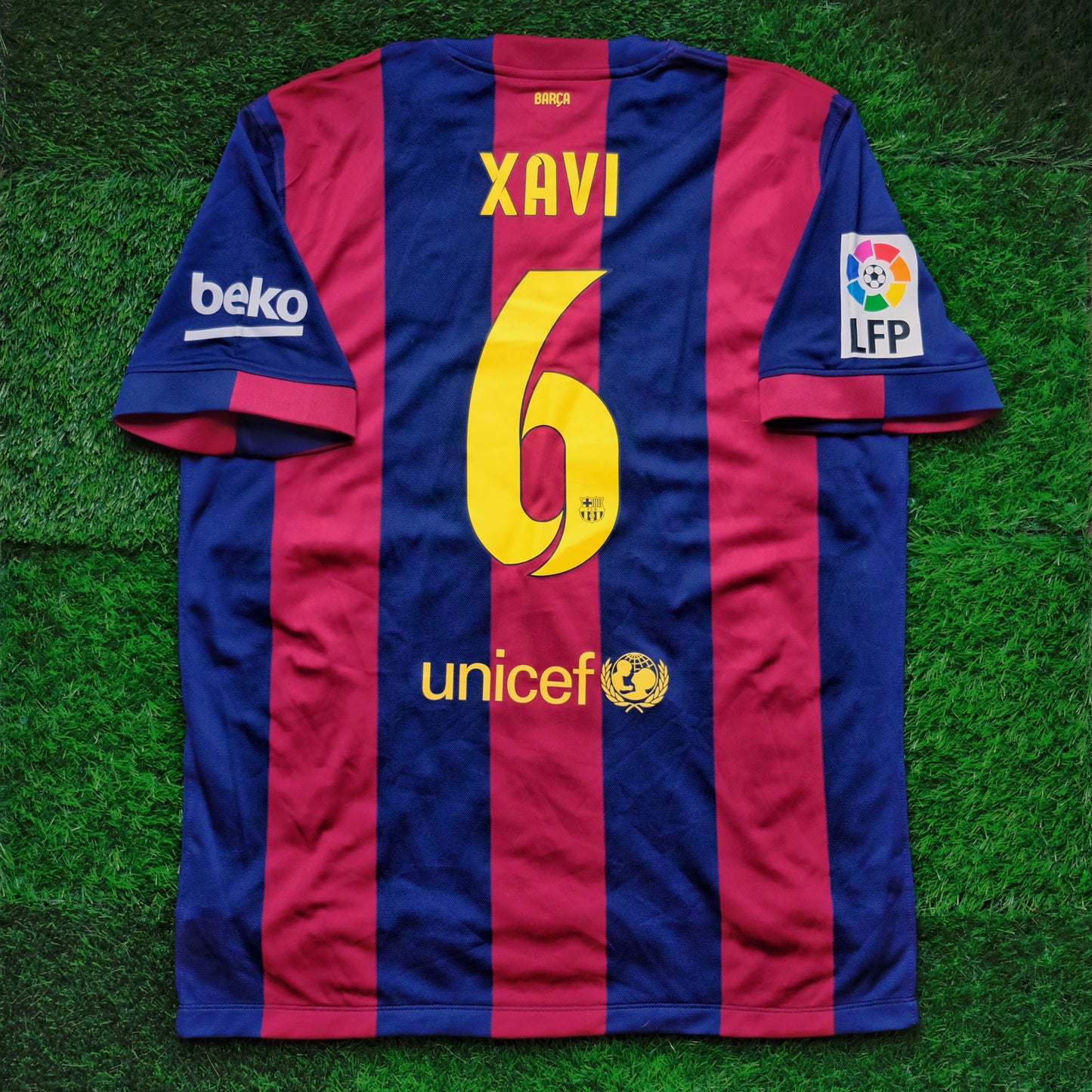 2014/15 Barcelona #6 XAVI Home Jersey (XL)