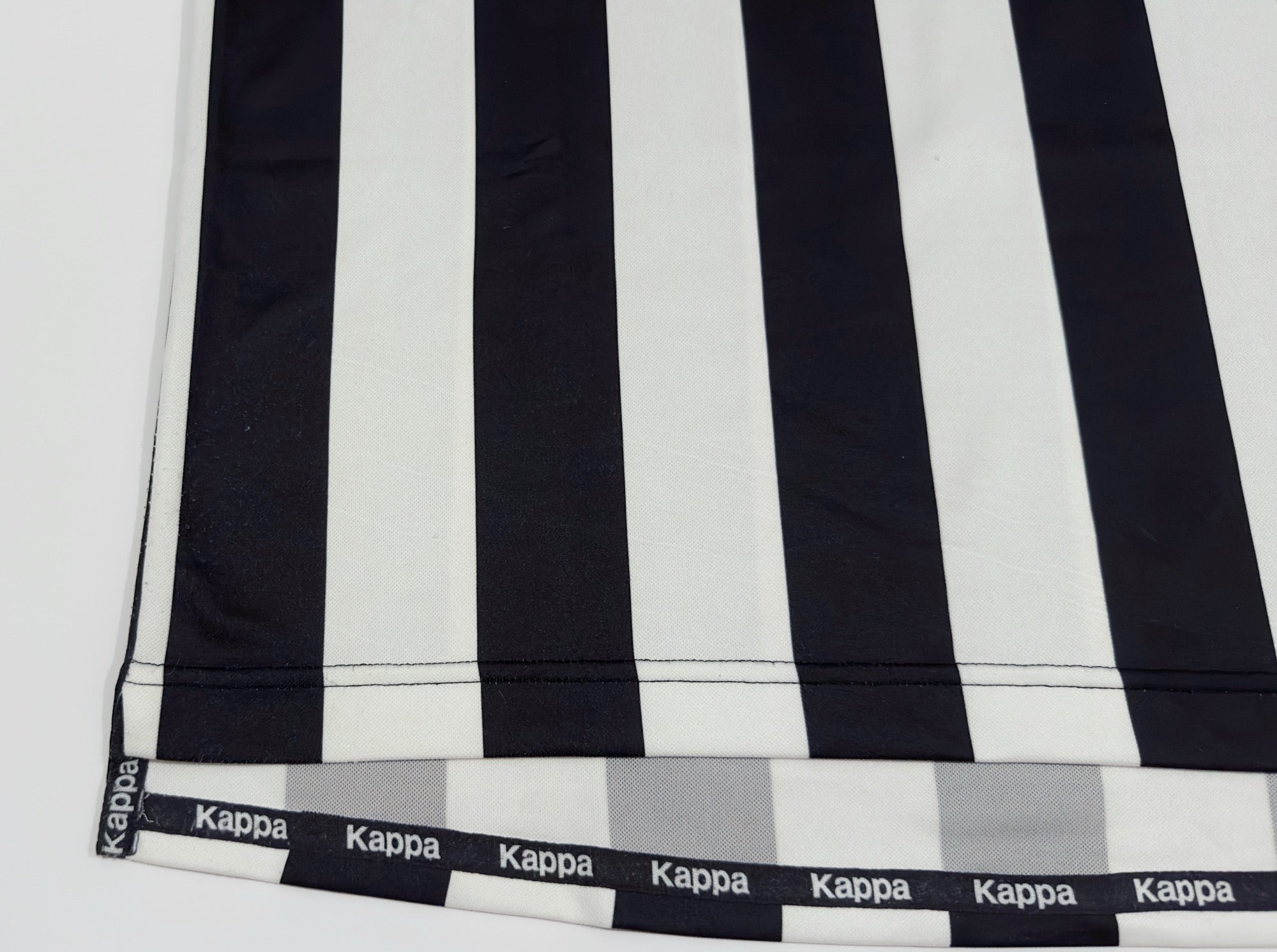 1998/99 Juventus Home Jersey (M)
