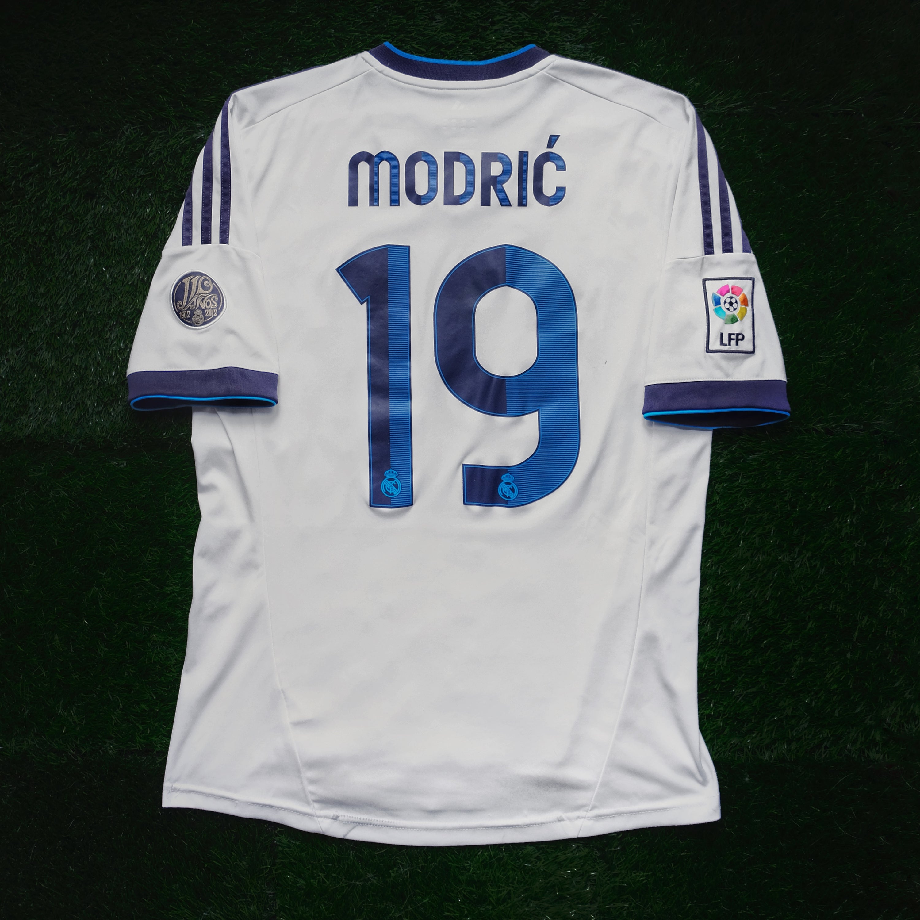 2012/13 Real Madrid #19 MODRIC Home Jersey (M)