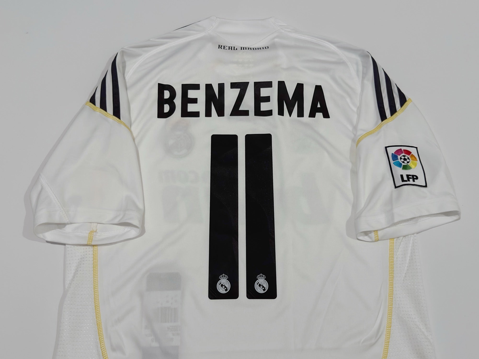 2009/10 Real Madrid #11 BENZEMA Home Jersey (M)