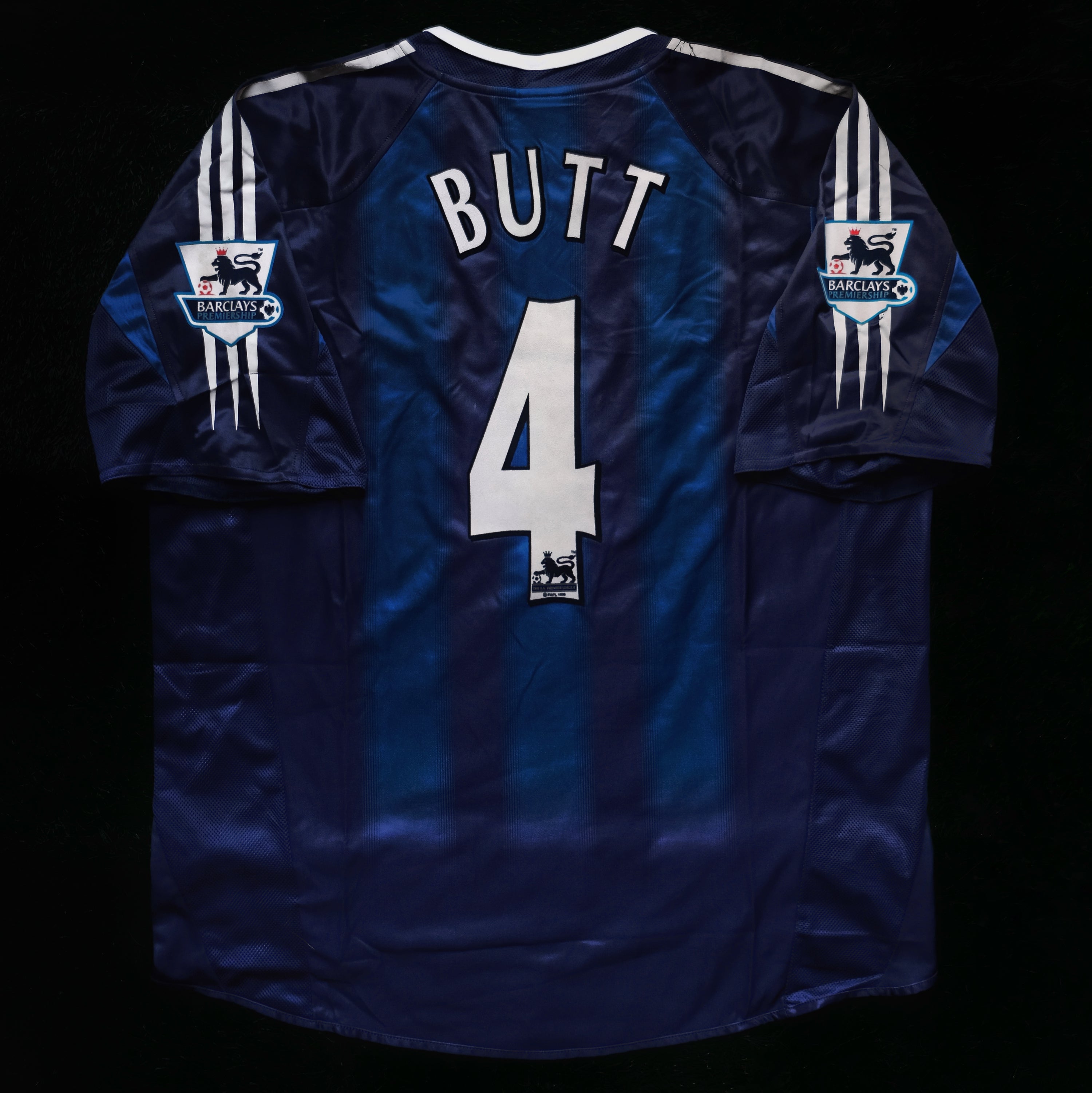 2004/05 Newcastle #4 BUTT Away Jersey (XL)