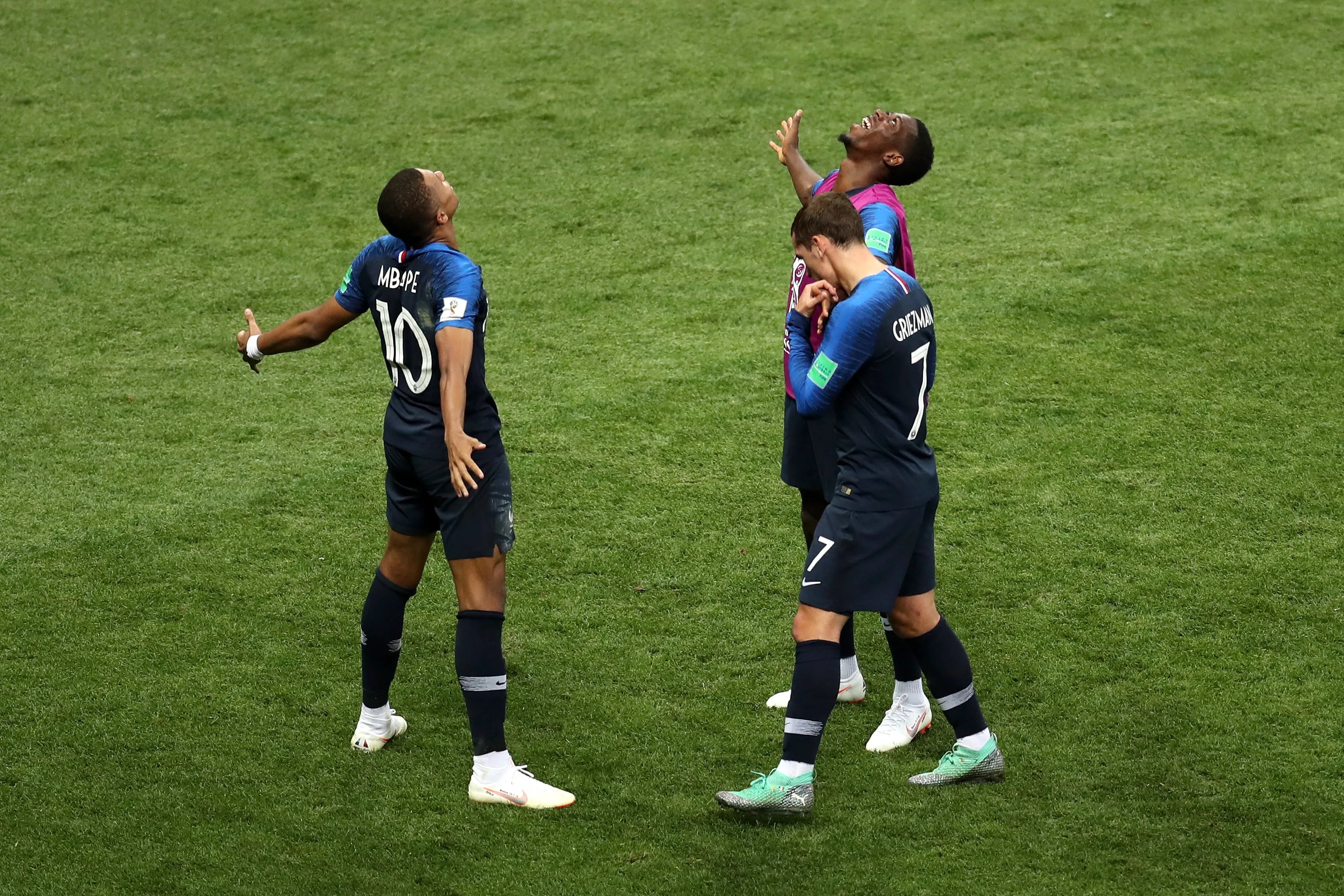 2018 France #10 MBAPPE Home Jersey (L)