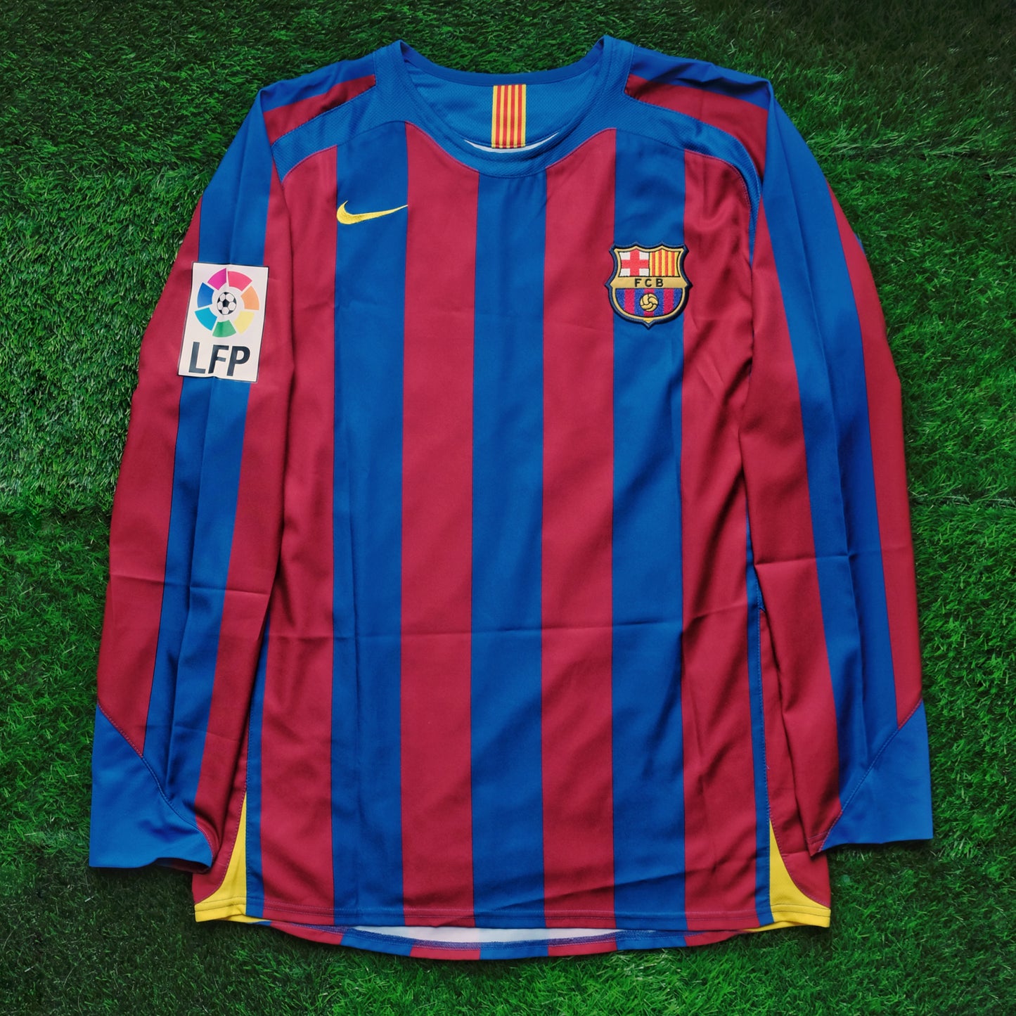 2005/06 Barcelona #30 MESSI Home Jersey (M) L/S