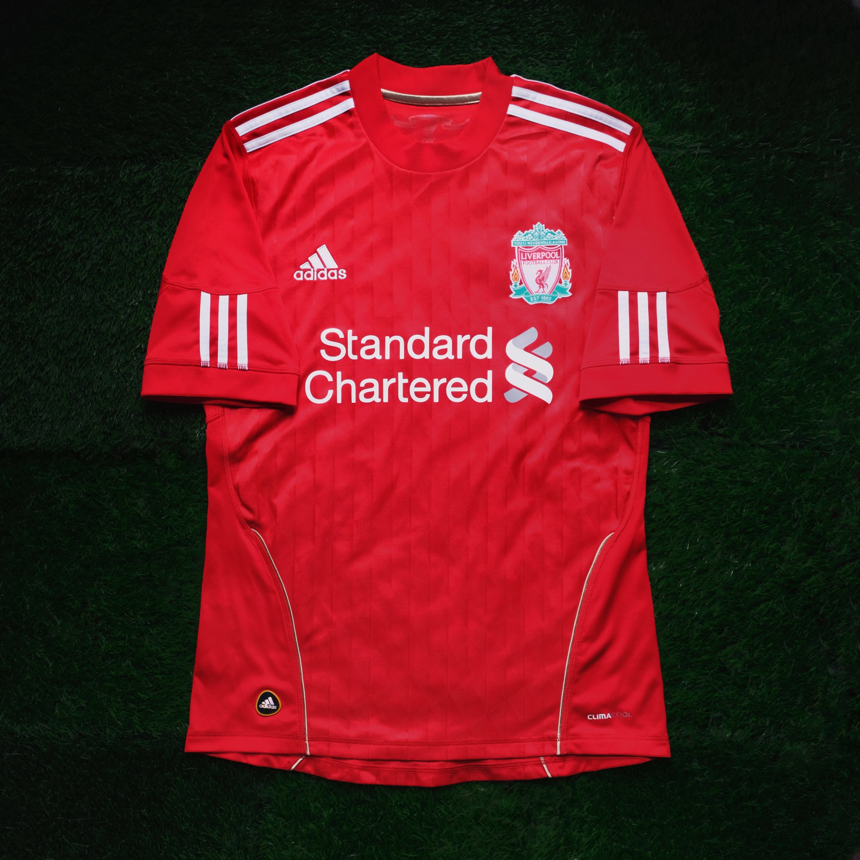 2010/12 Liverpool Home Jersey (S)