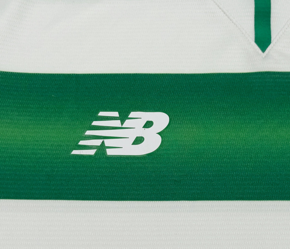 2016/17 Celtic Home Jersey (M)