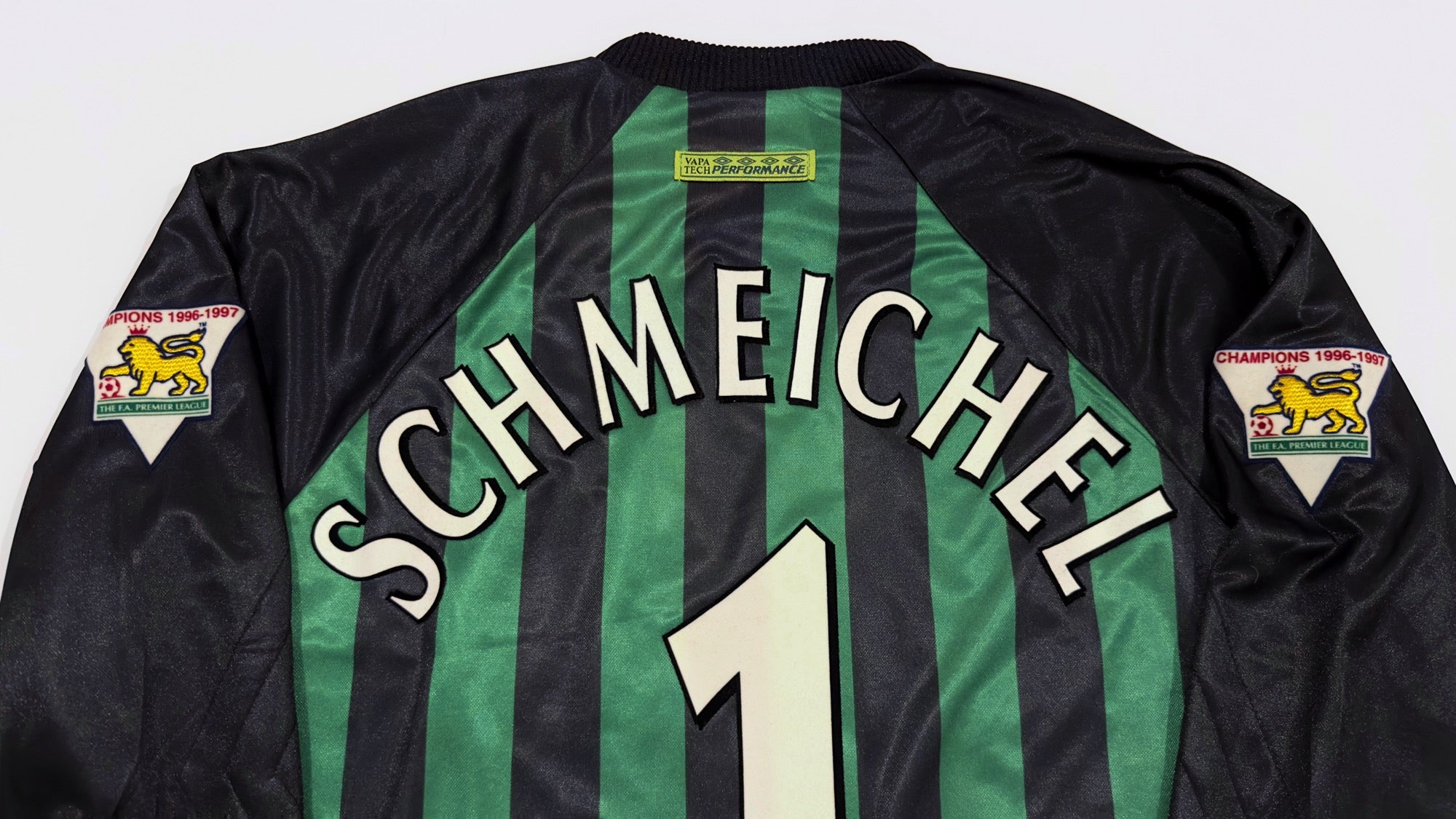 1997/98 Man Utd #1 SCHMEICHEL GK Jersey (L) L/S