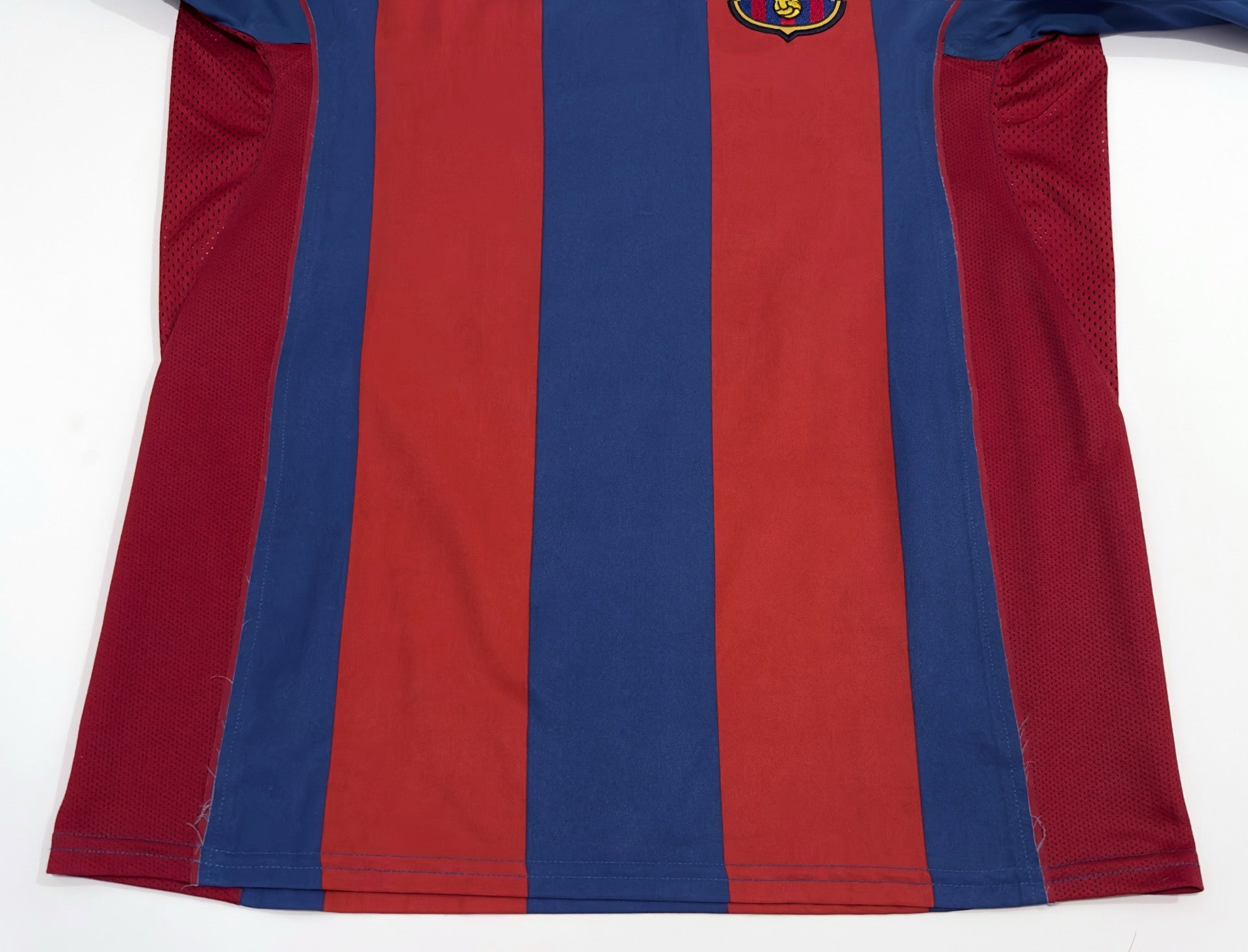 2004/05 Barcelona #8 GIULY Home Jersey (M) L/S