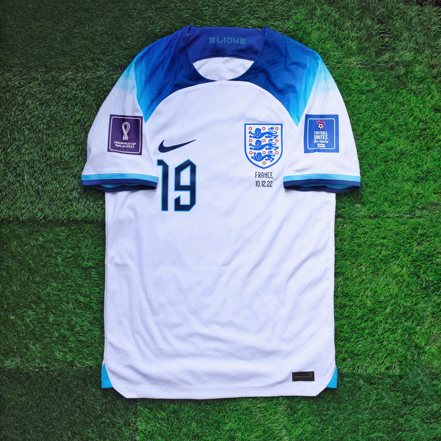 2022/23 England #19 MOUNT Home Jersey (S)