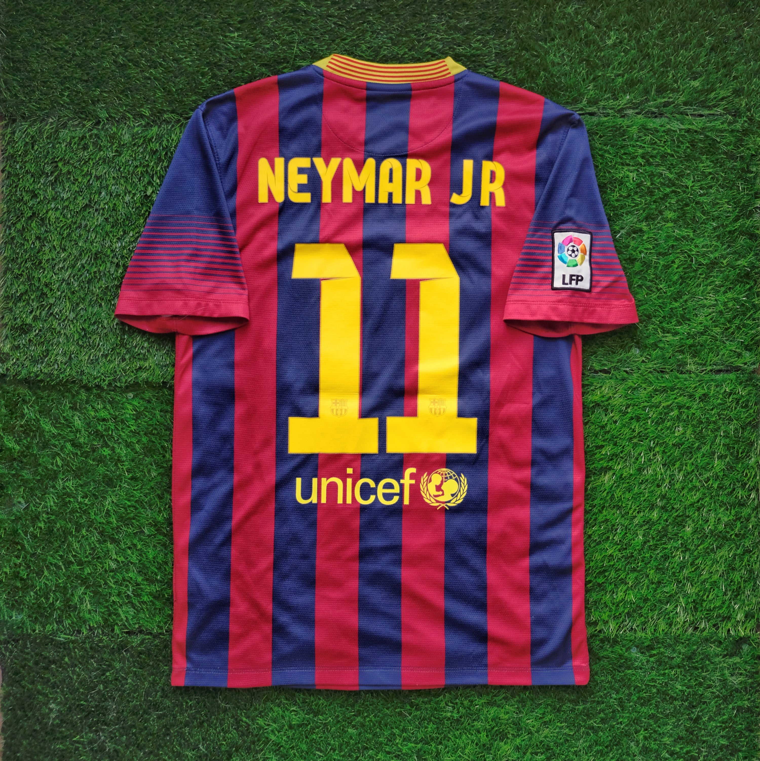 2013/14 Barcelona #11 NEYMAR JR Home Jersey (S)