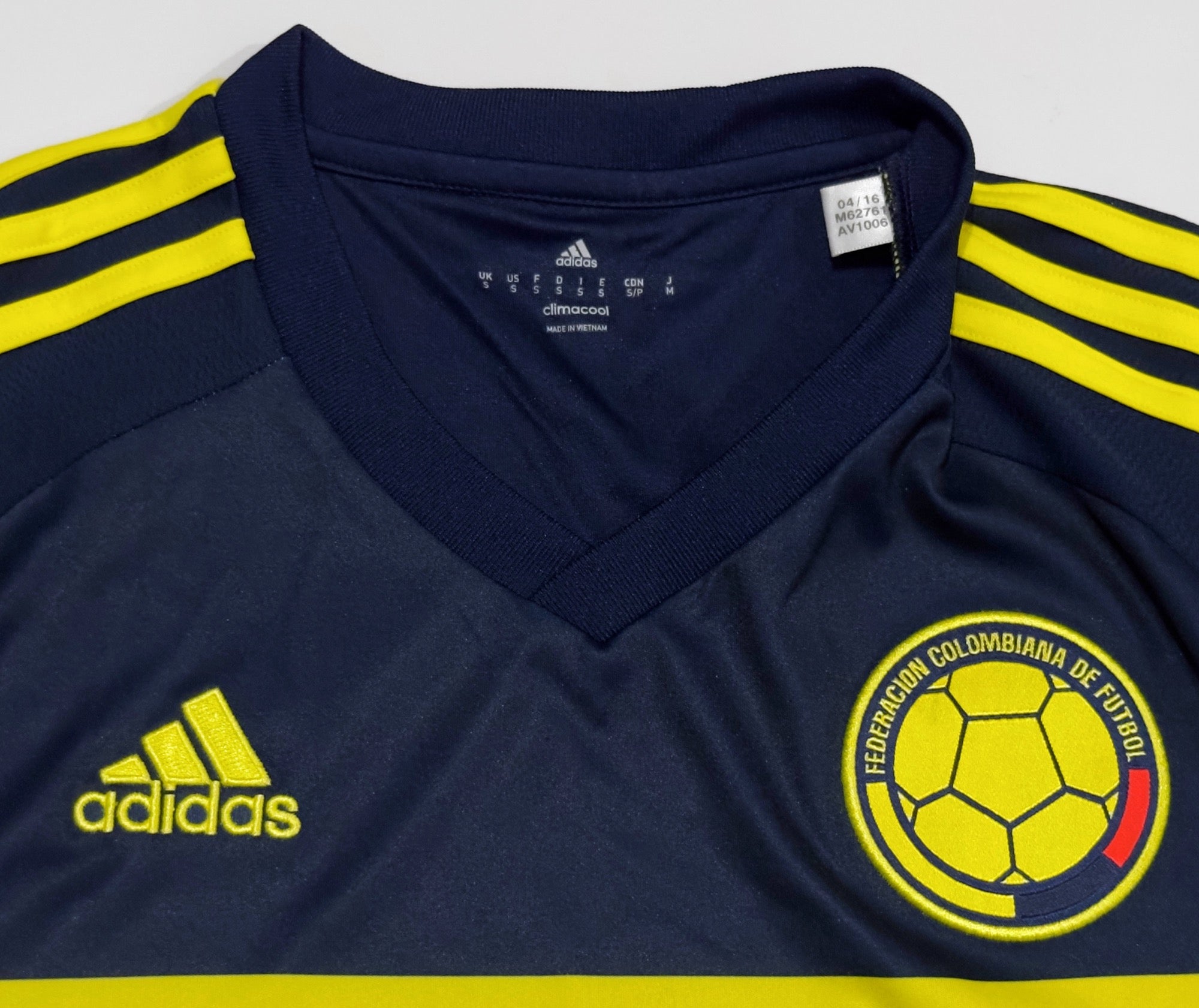 2015/17 Colombia Away Jersey (S)