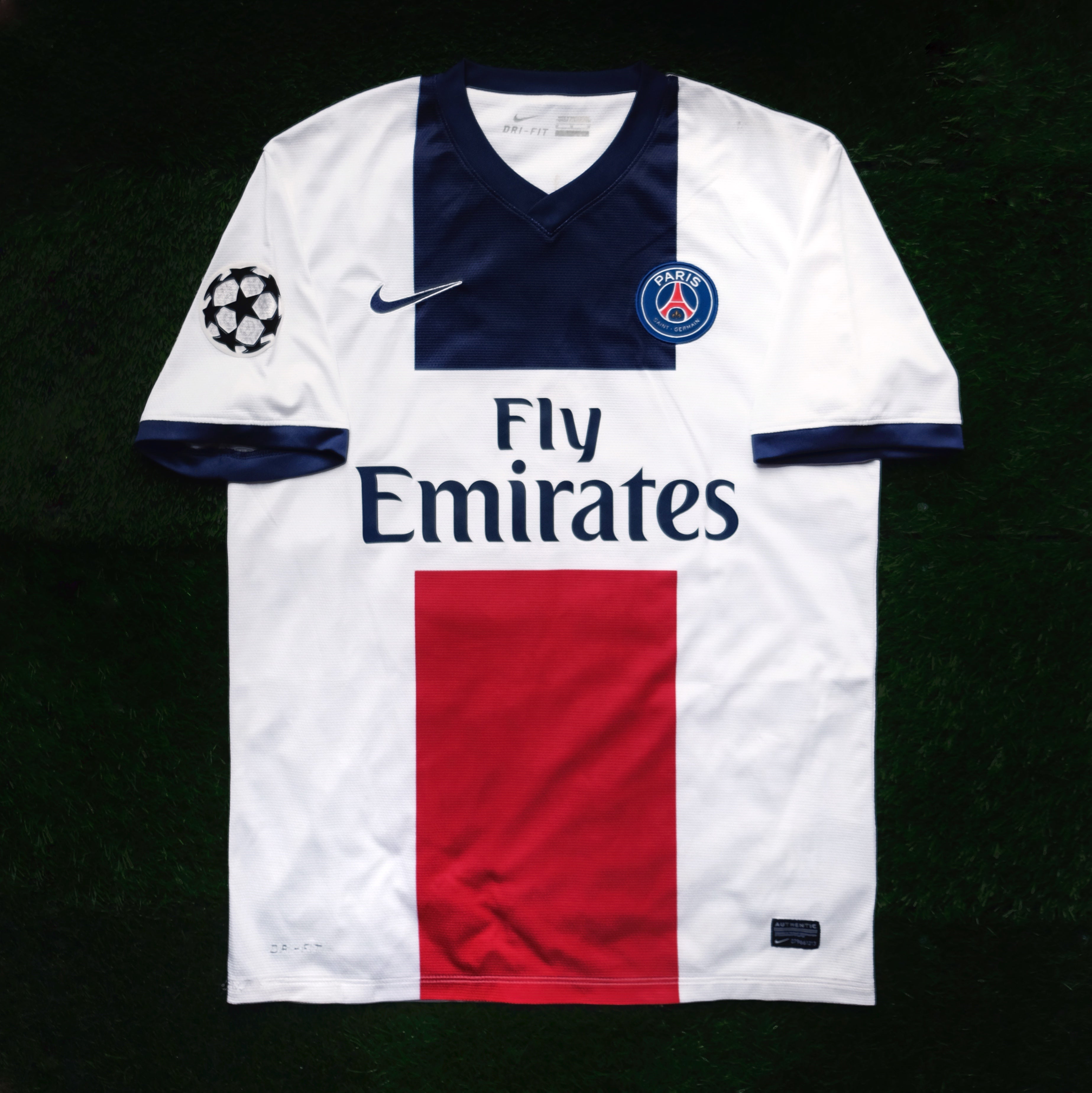 2013/14 PSG #10 IBRAHIMOVIC Away Jersey (M) – Double Kick Football