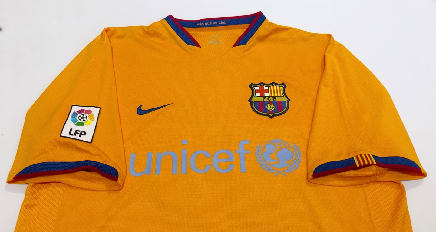 2006/07 Barcelona #19 MESSI Away Jersey (XL)