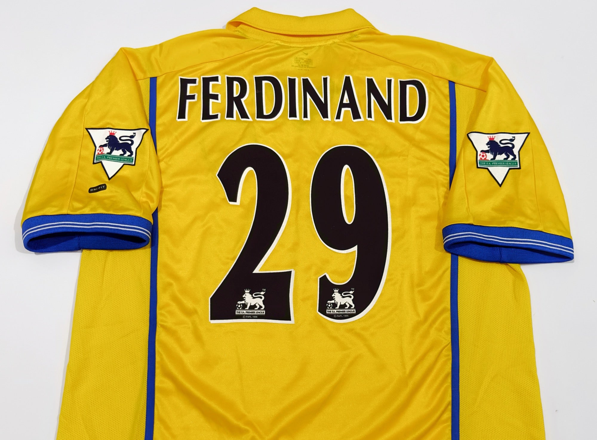 2000/02 Leeds United #29 FERDINAND Away Jersey (L)