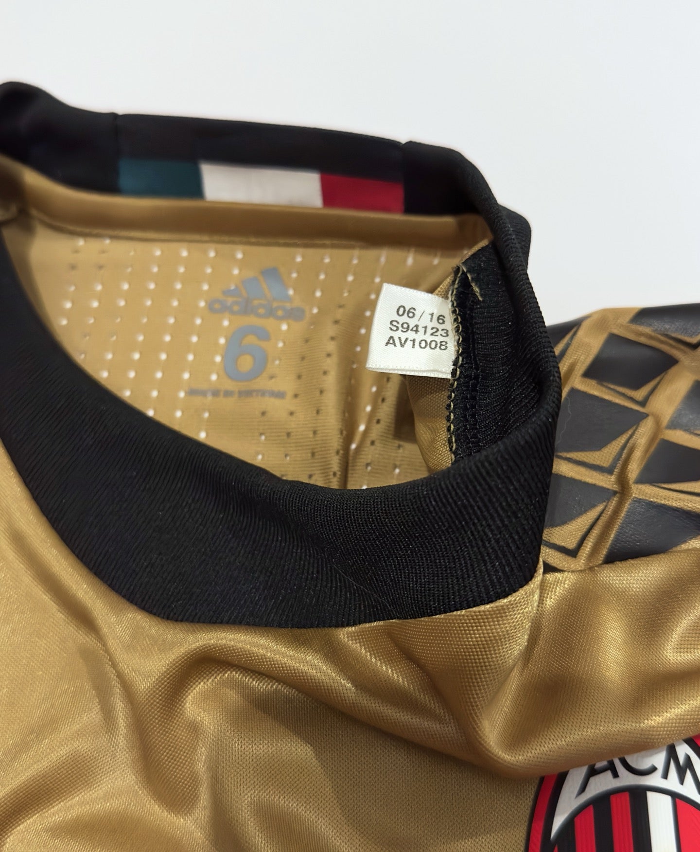 2016/17 AC Milan #99 DONNARUMMA GK Jersey (L) L/S – Double Kick