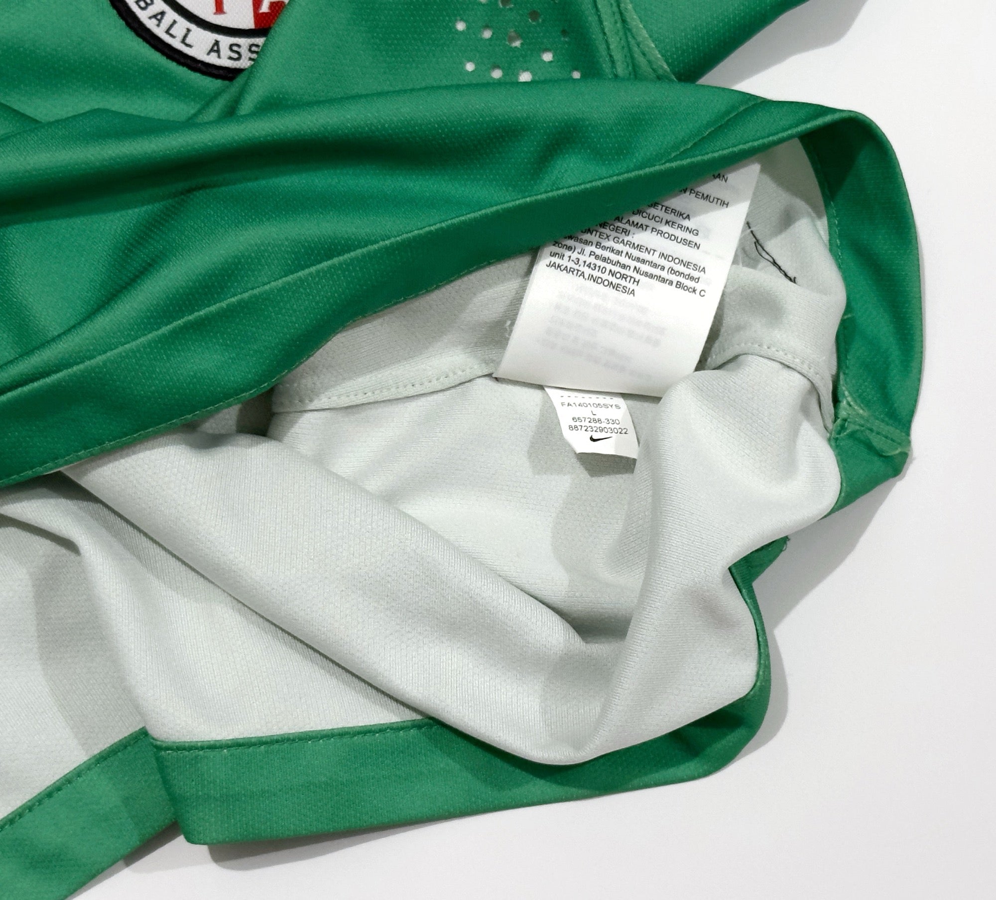 2014/15 Hong Kong #19 GK Jersey (L) with Shorts