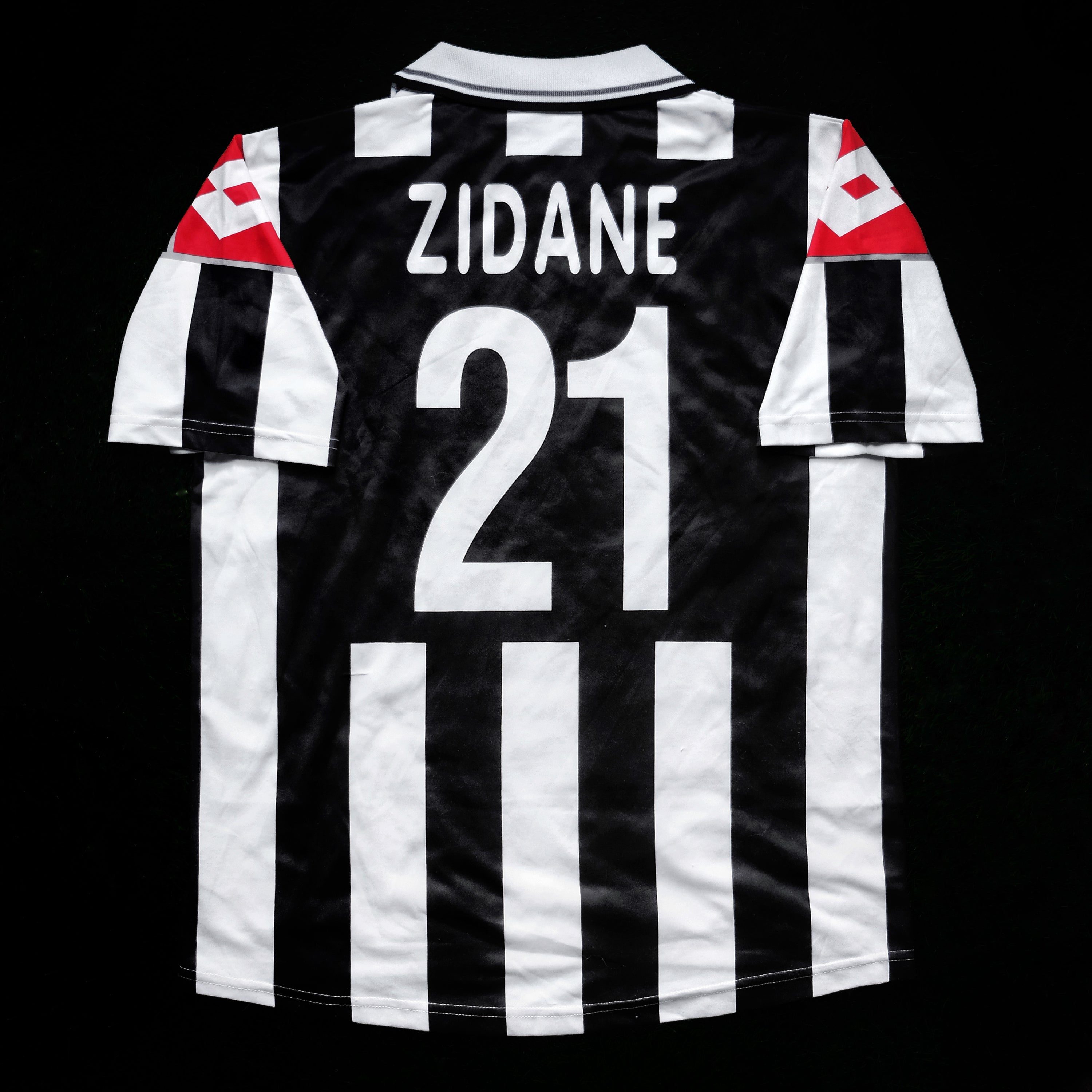 2000/01 Juventus #21 ZIDANE Home Jersey (L)