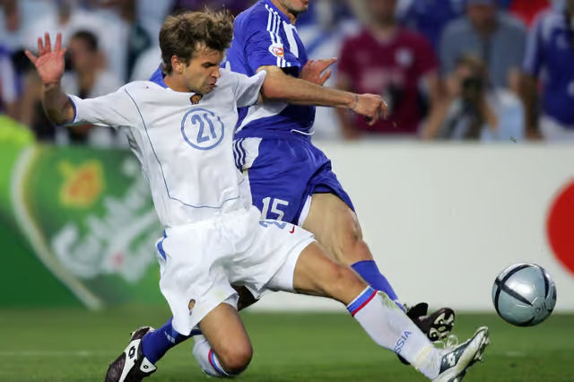 2004/05 Russia Home Jersey (M)